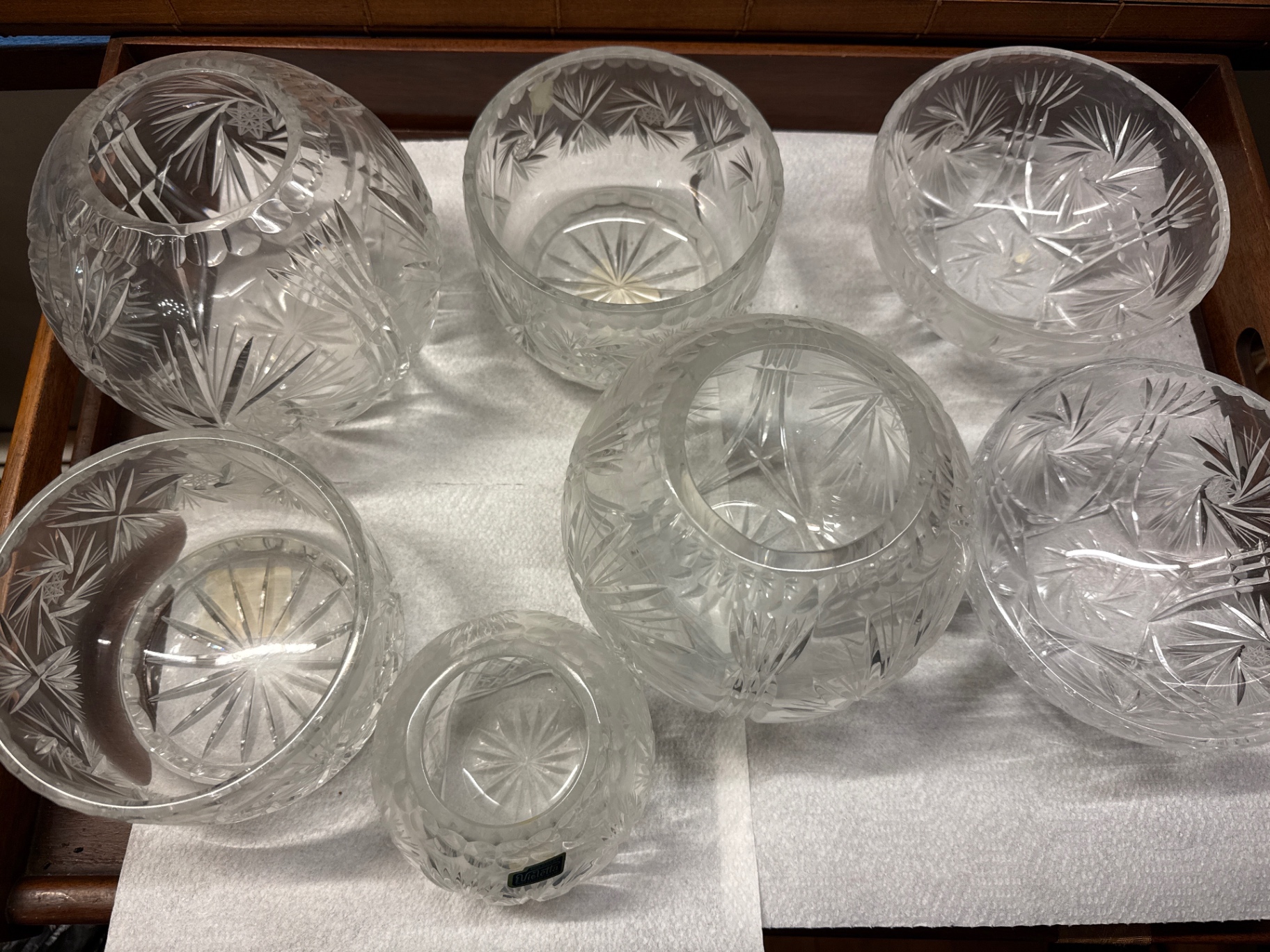 Set of etched crystal bowls - image 3 of 3
