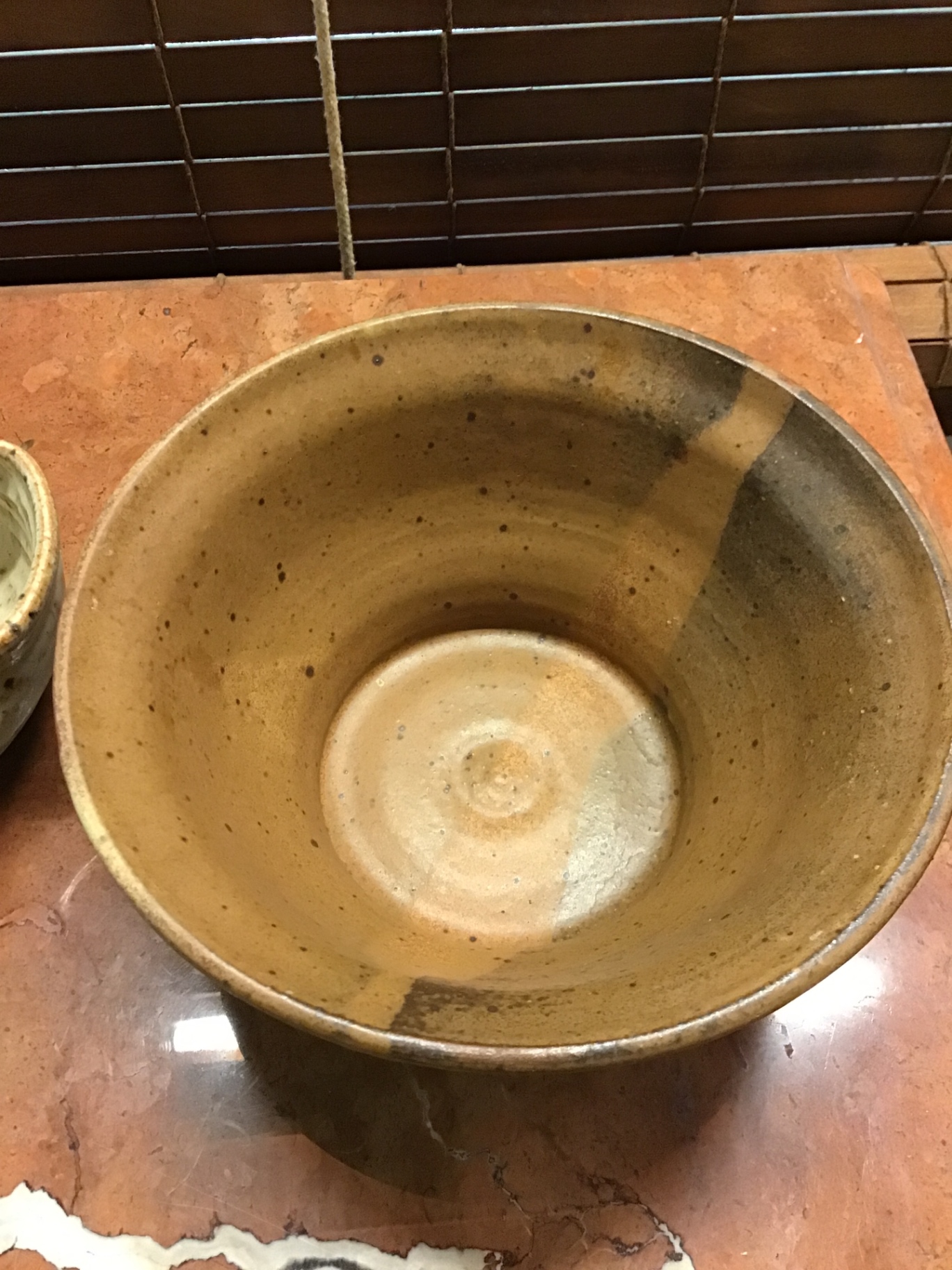 Two stoneware bowls - image 3 of 3