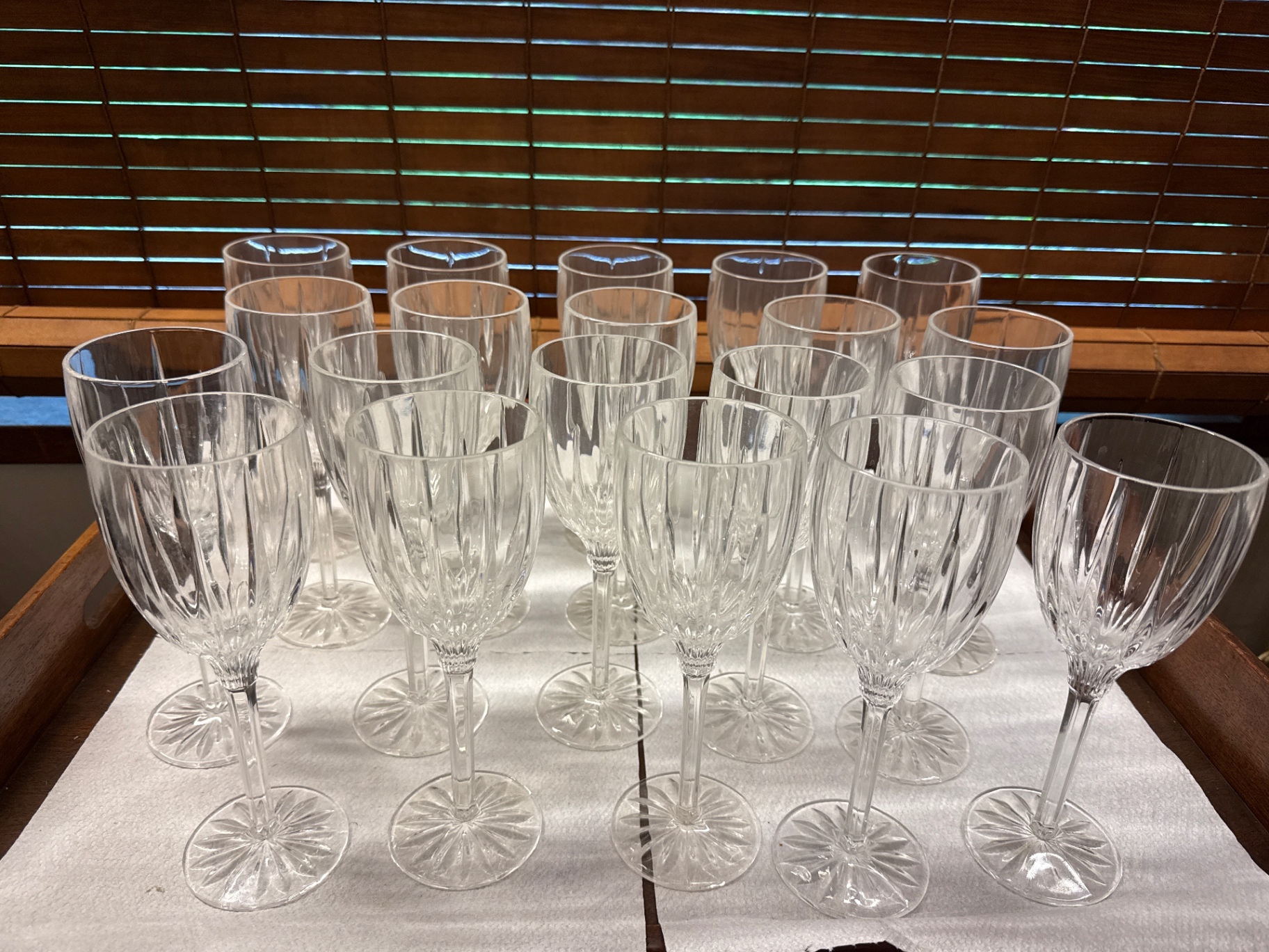 Clear Crystal Wine Glasses (Stemware) - image 1 of 3