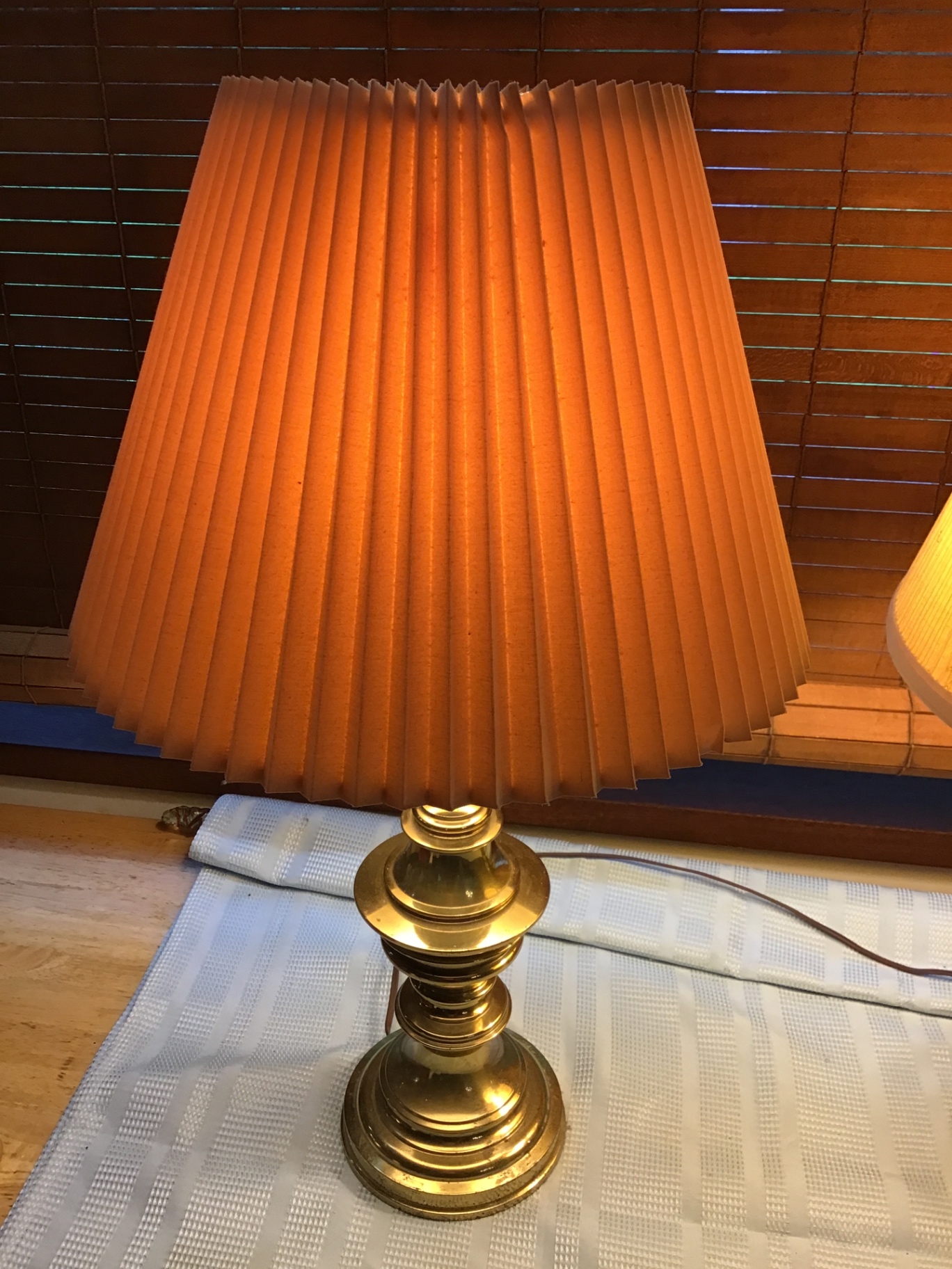  2 brass table lamps with pleated shades - image 2 of 3