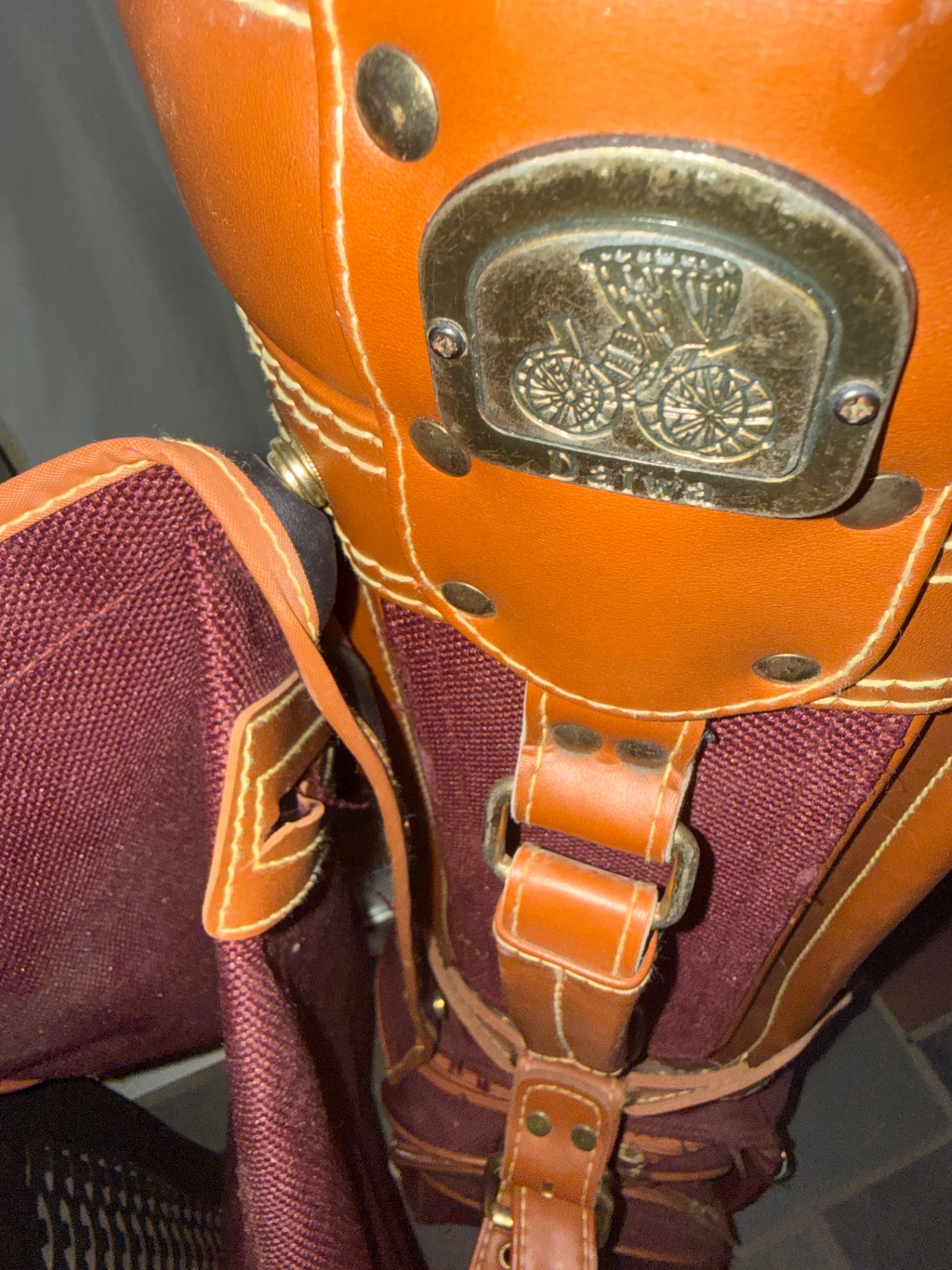 Burgundy golf bag with tan leather trim - image 5 of 5