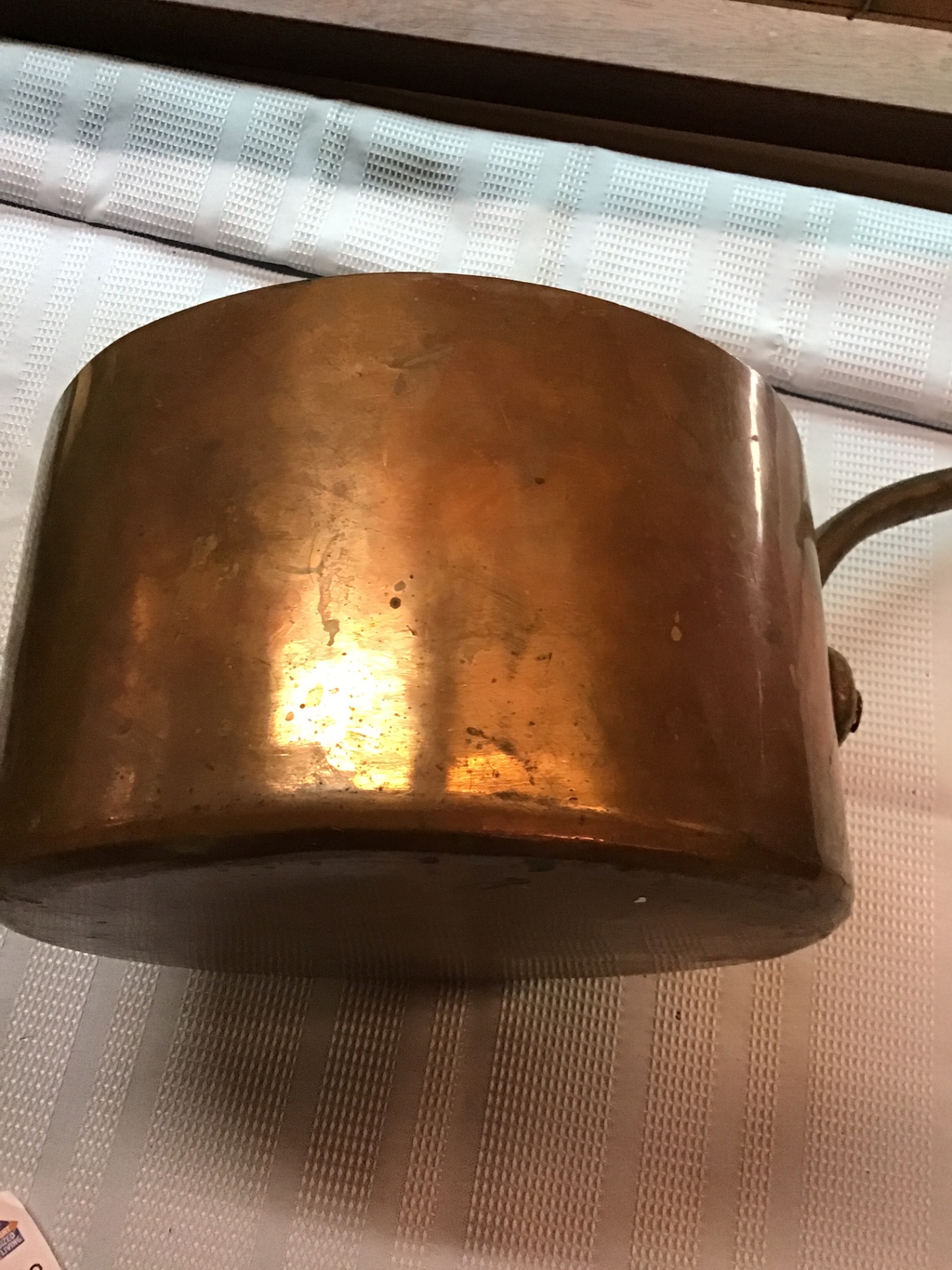 Large Copper pot with long handle - image 2 of 2