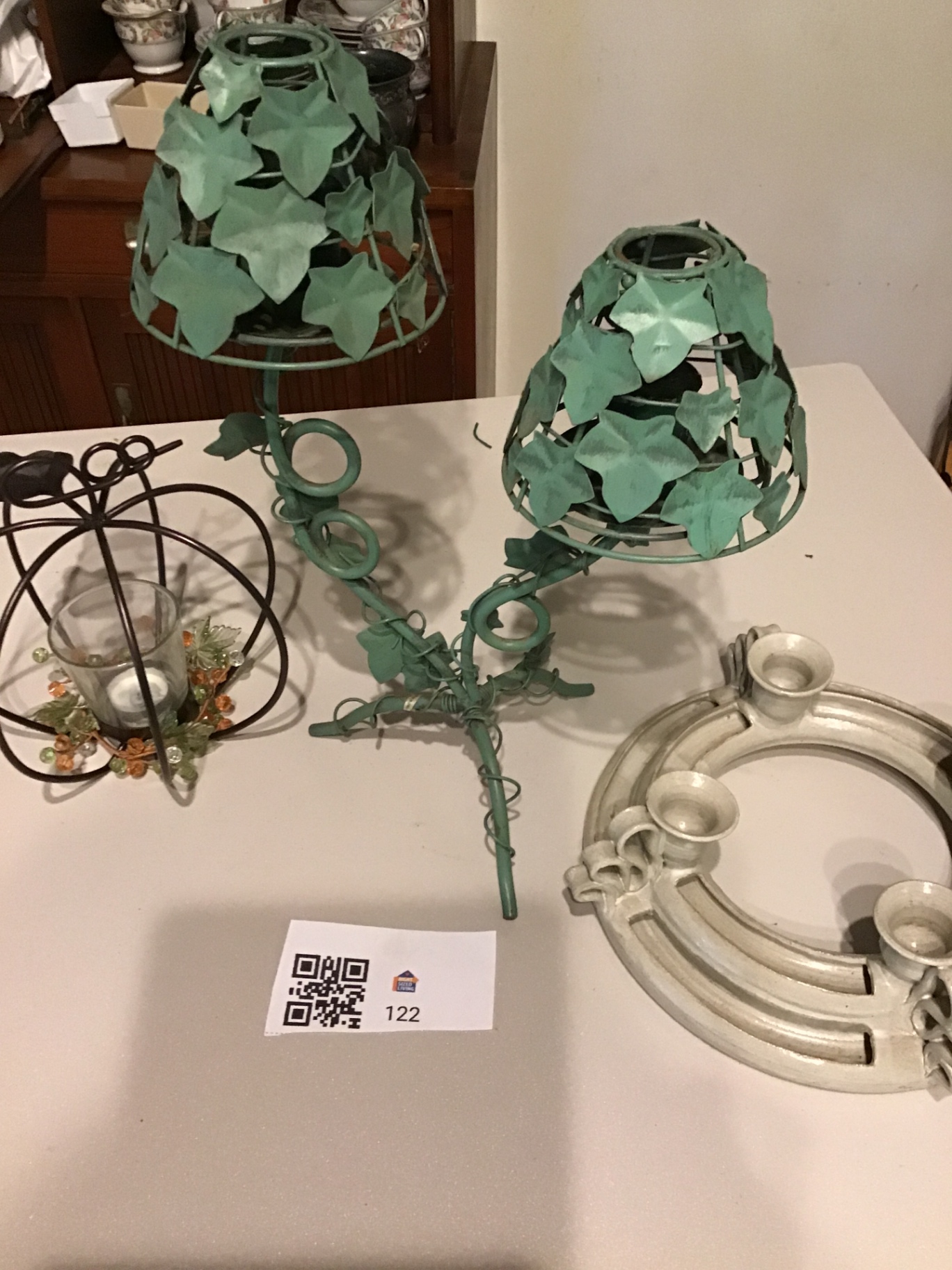 Ivy-leaf metal candle and round candle holder - image 1 of 2