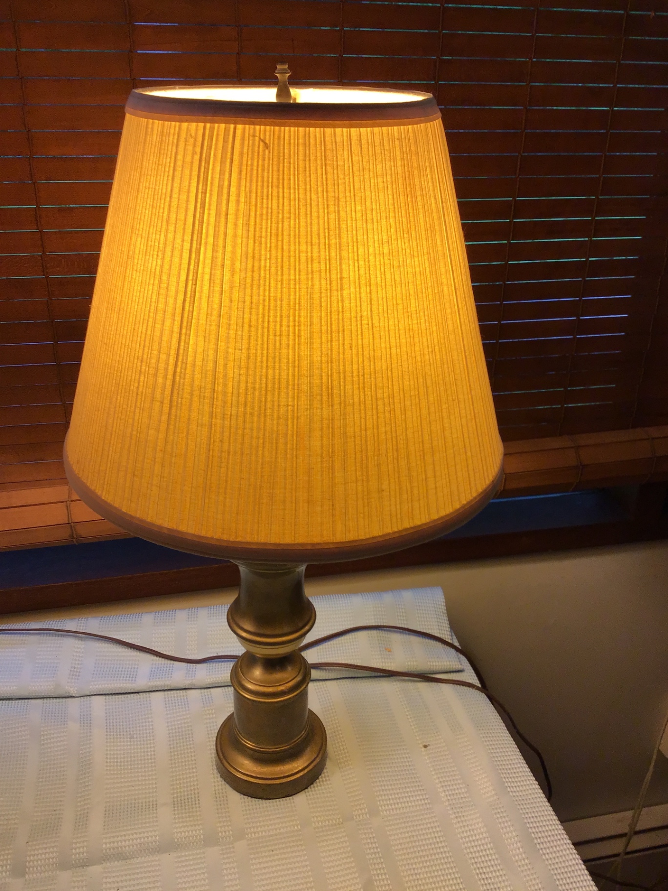  2 brass table lamps with pleated shades - image 3 of 3