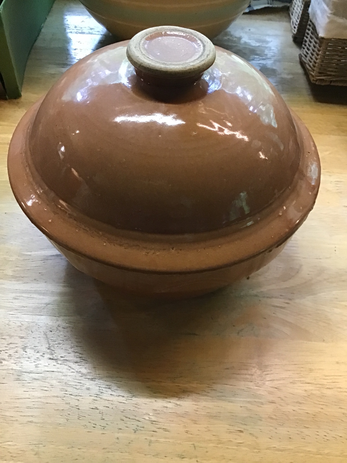 Assorted ceramic bowls and a lidded casserole dish - image 5 of 7