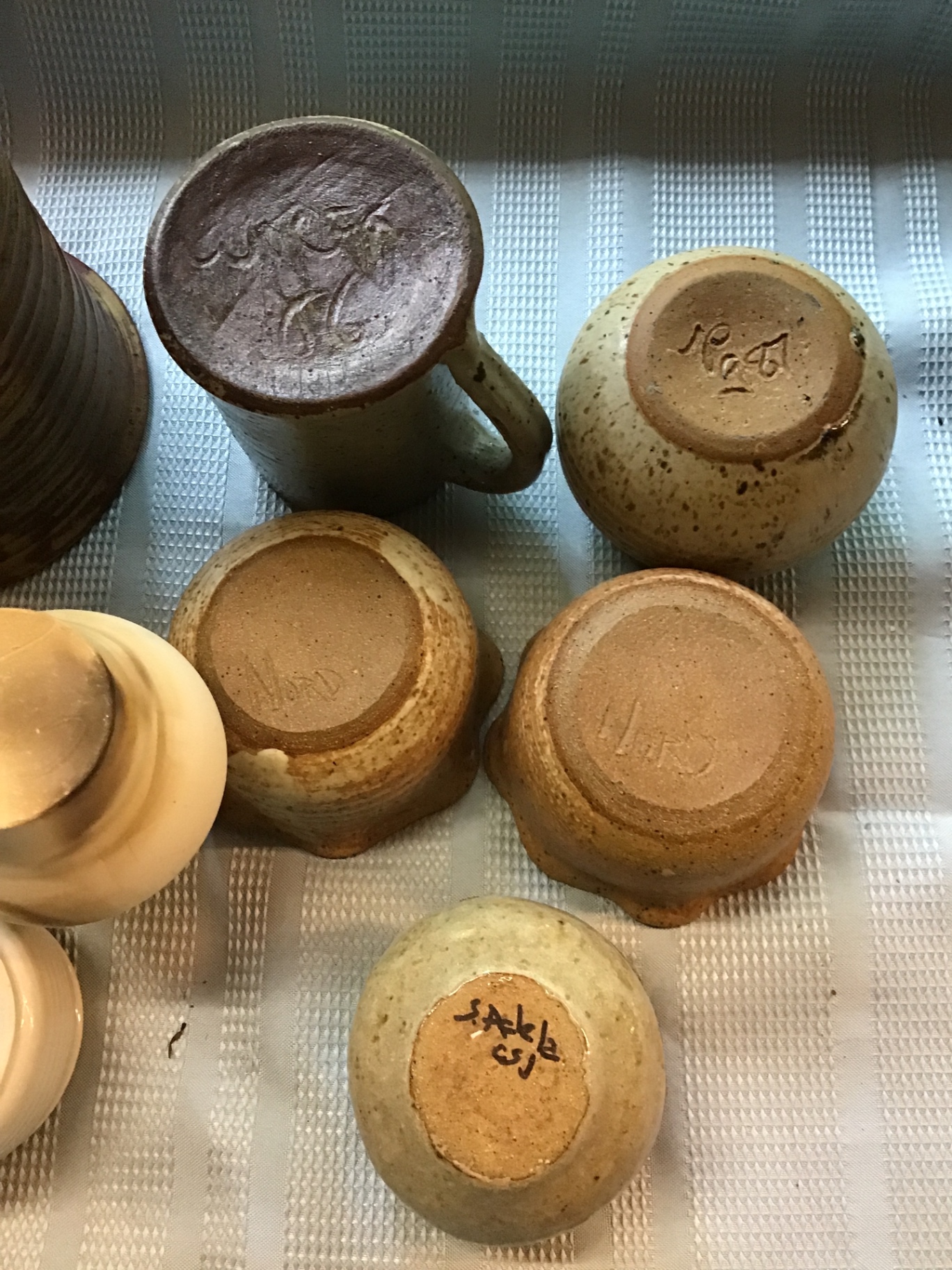 Assorted handmade ceramic pottery pieces - image 3 of 4