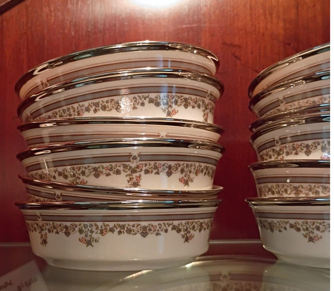 Lenox Serving Bowls and Salt and Pepper Shakers - image 3 of 7