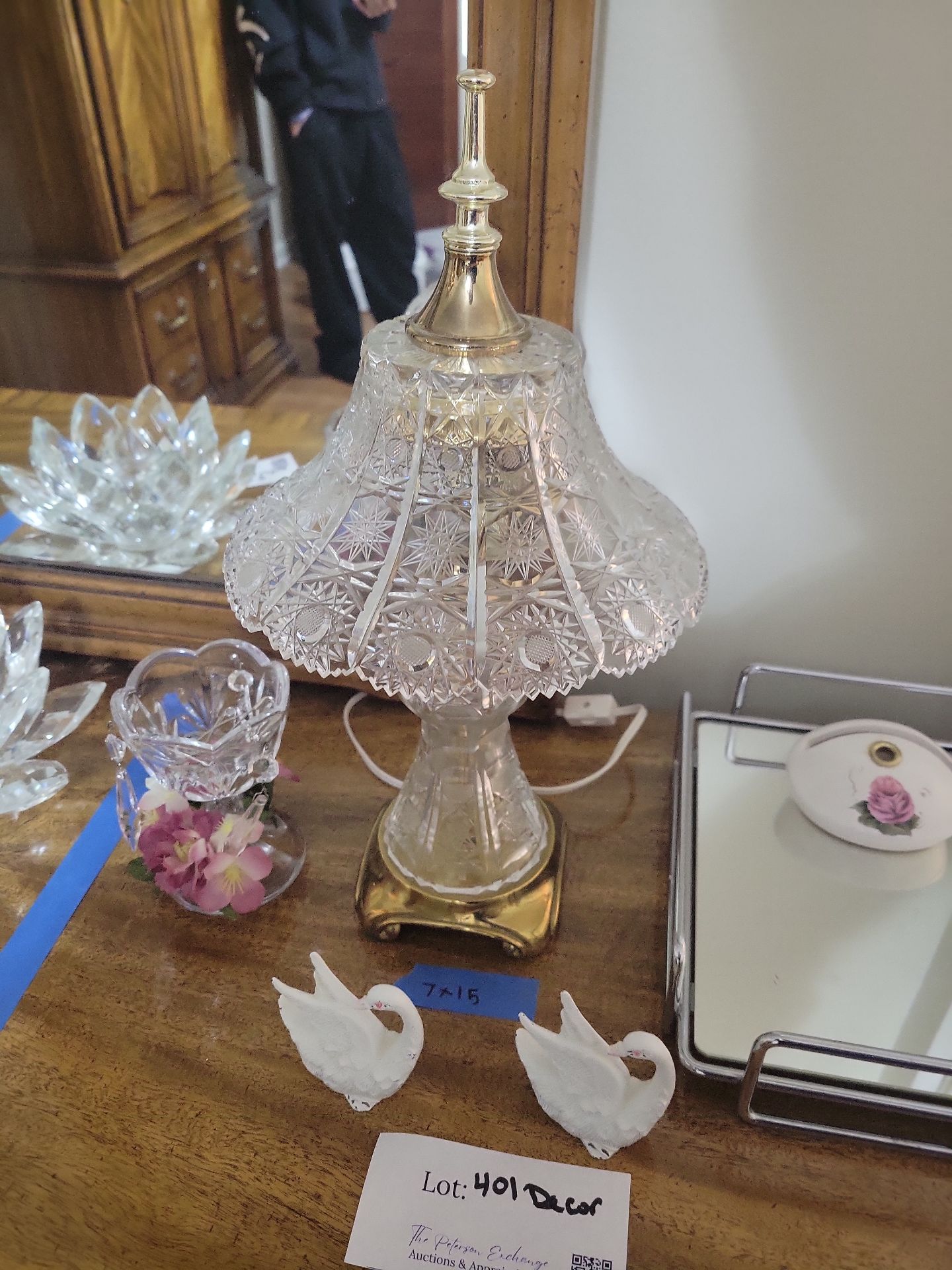 Crystal Lamp and Assorted Decorative Items - image 5 of 7