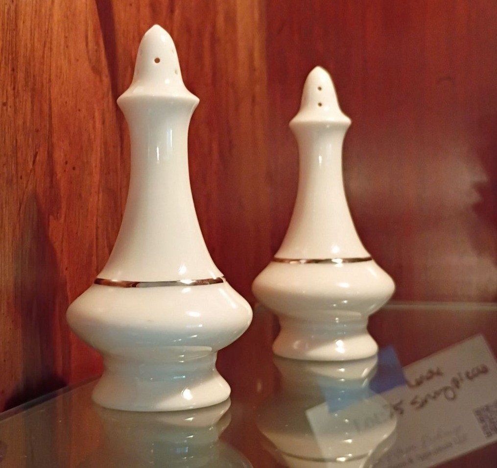 Lenox Serving Bowls and Salt and Pepper Shakers - image 2 of 7