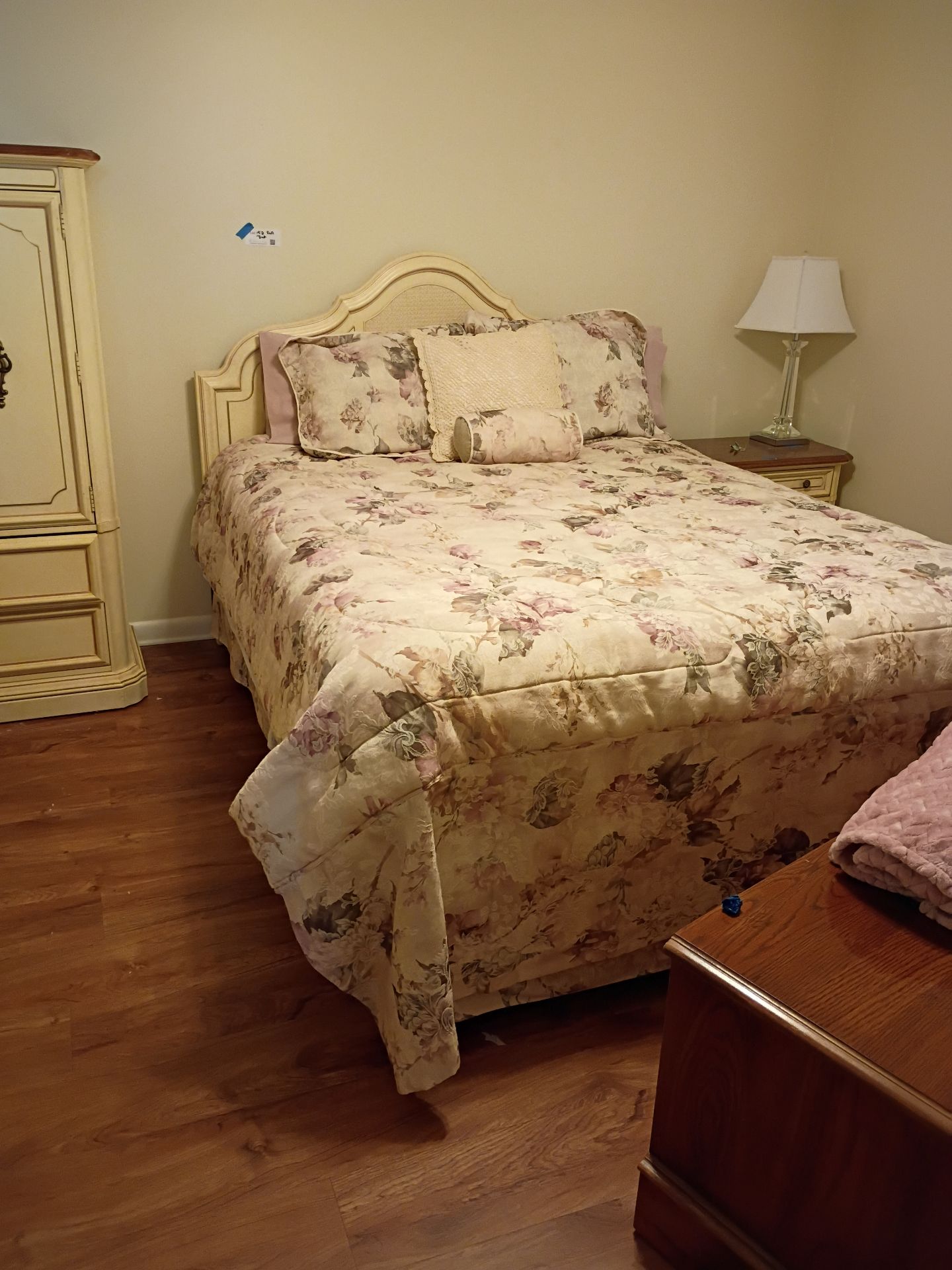 Full Size Bed with Headboard and Floral Bedding - image 1 of 3