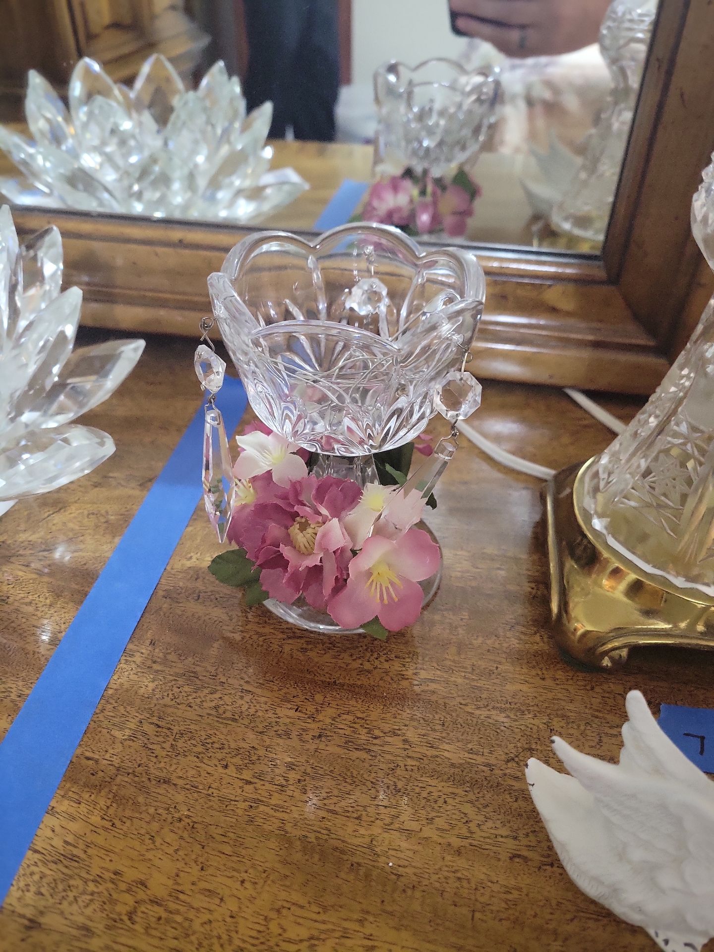 Crystal Lamp and Assorted Decorative Items - image 4 of 7
