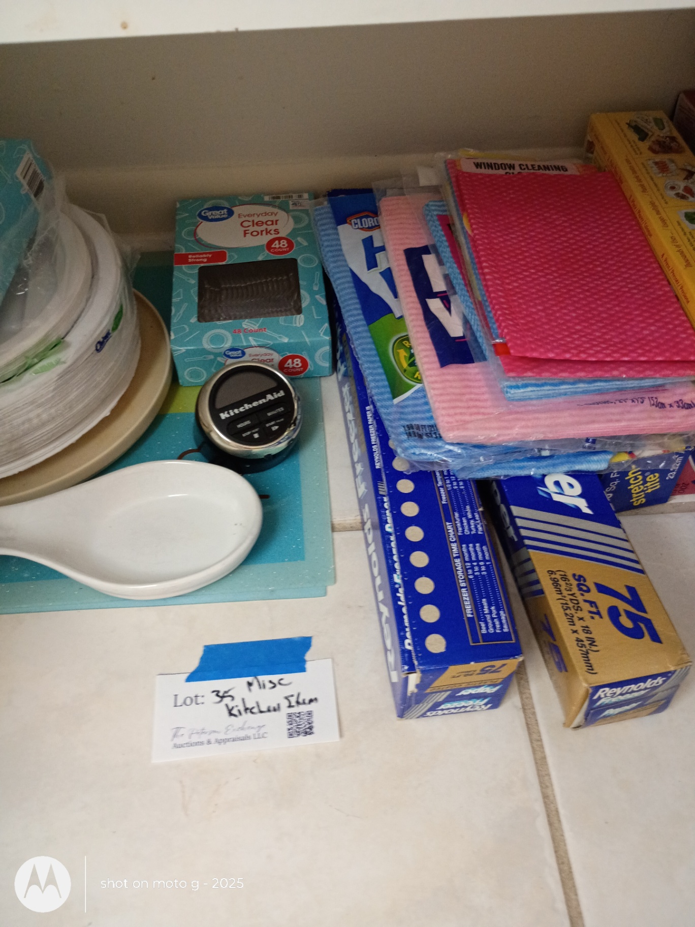 Assorted Kitchen Supplies and Cleaning Items - image 3 of 4