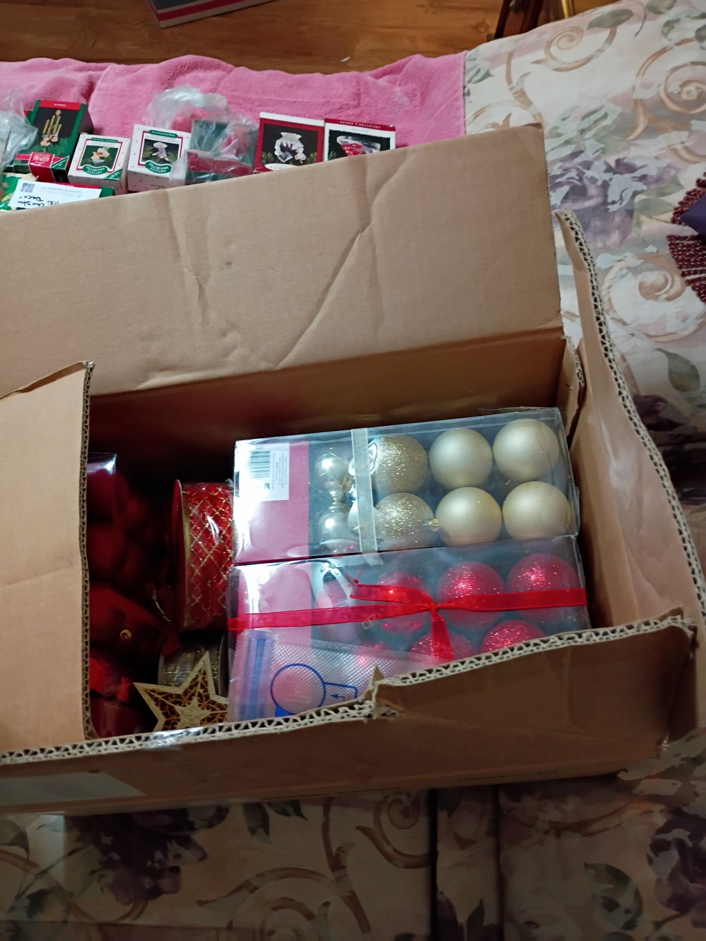 Assorted Christmas Ornaments and Holiday Decorations - image 5 of 5