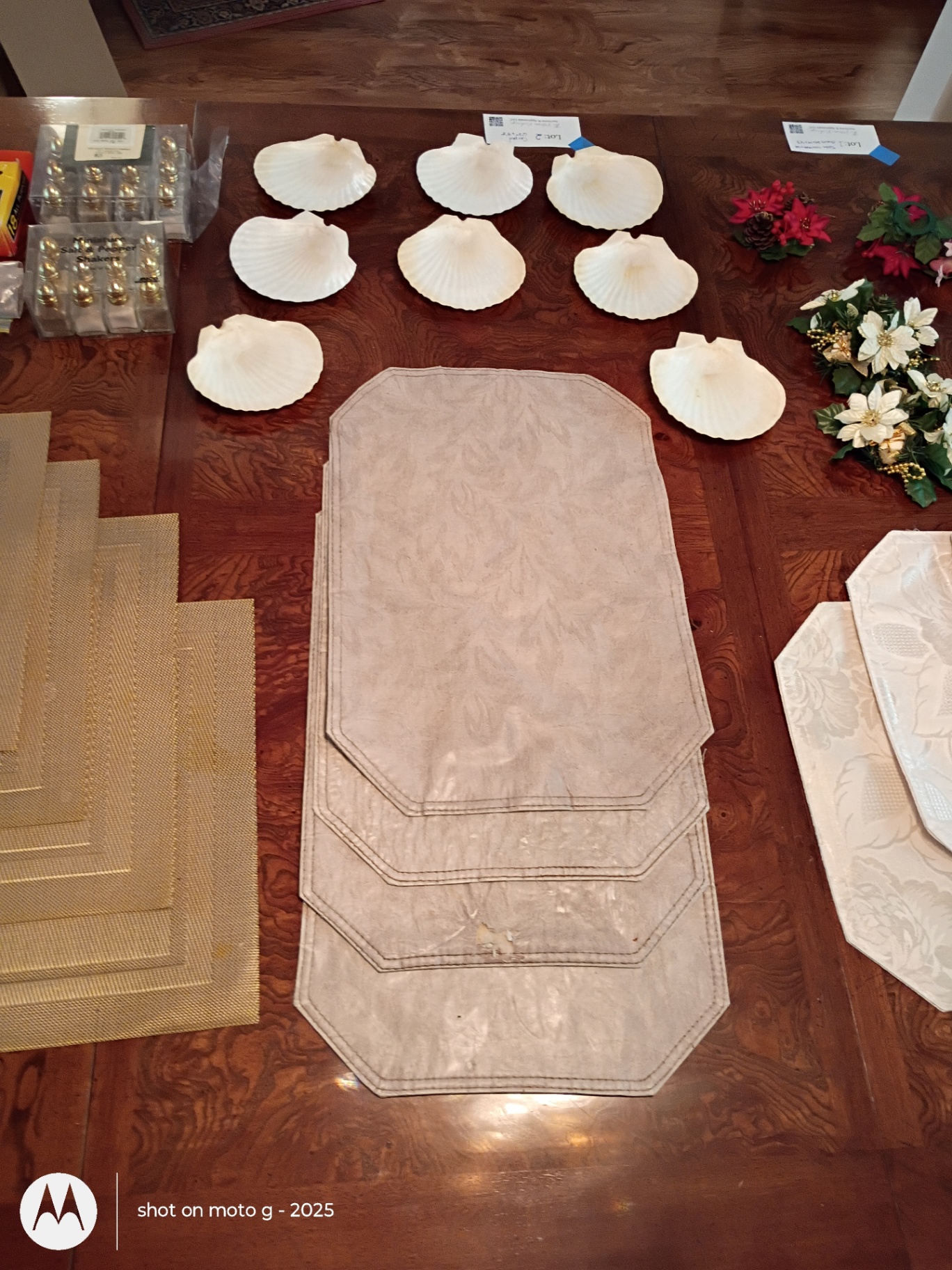 Assorted Tabletop Decor and Dining Accessories - image 3 of 5