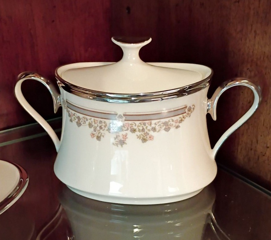 Porcelain Creamer, Gravy Boat with Underplate, and Covered Sugar Bowl - image 5 of 5