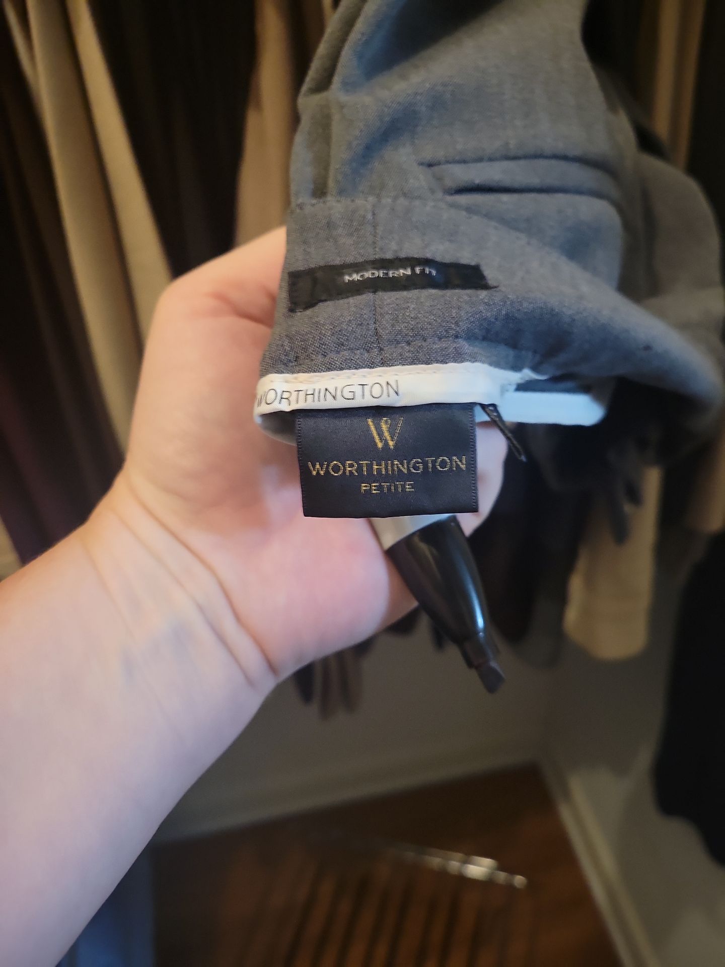 Assorted Women's Clothing and Jackets - image 10 of 18