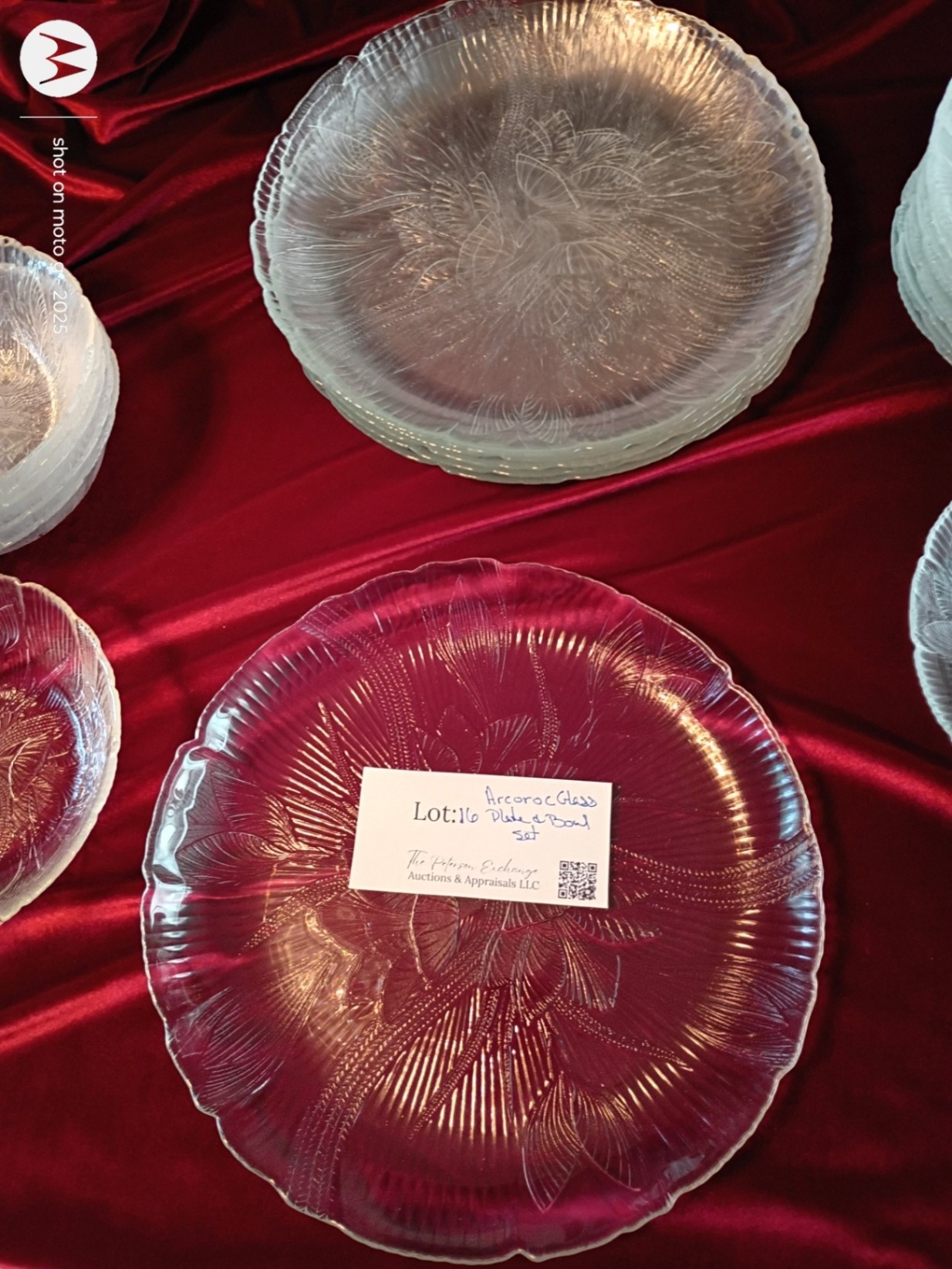 Arcoroc Glass Dinnerware Set - image 1 of 8