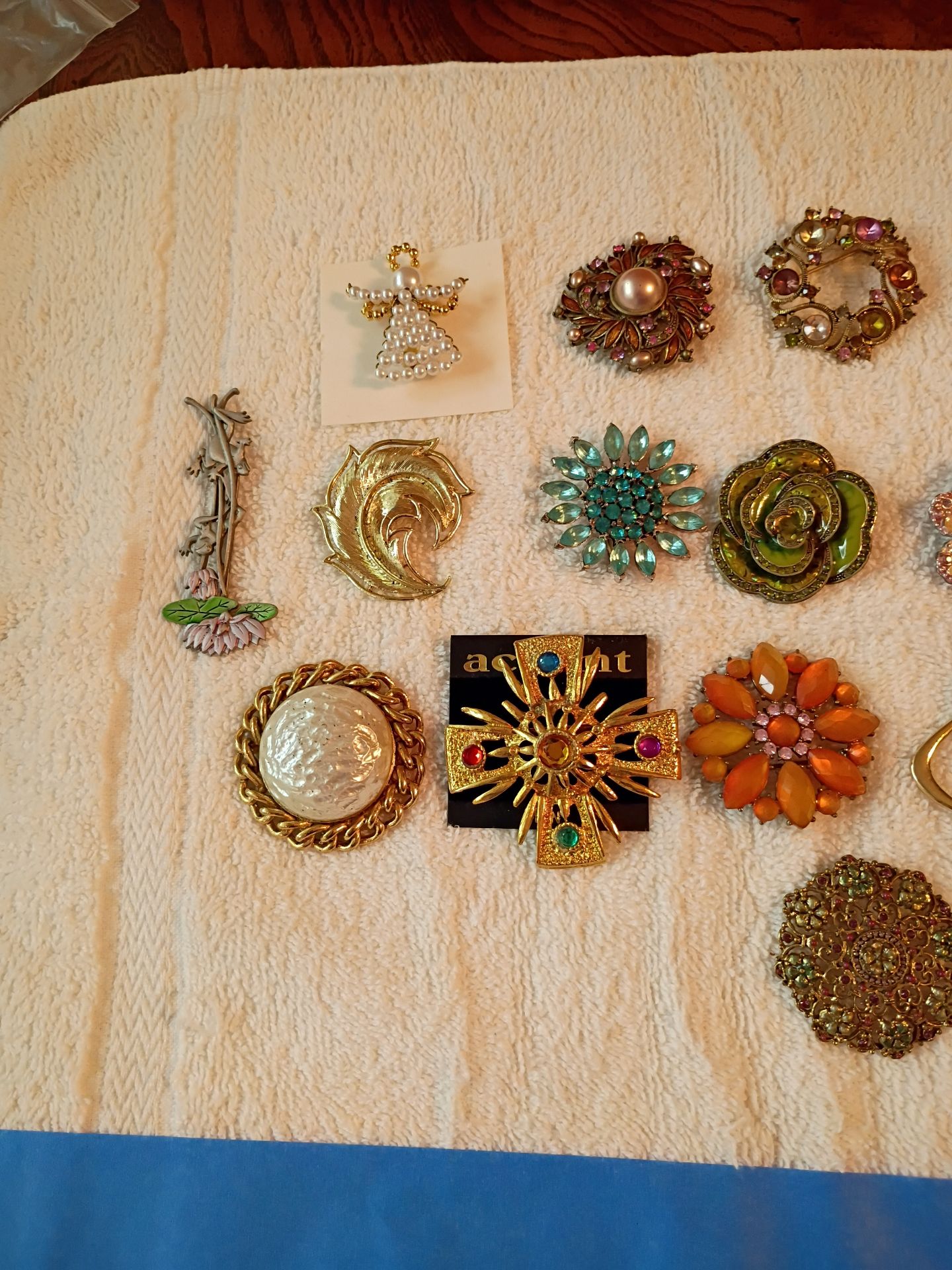 Collection of Vintage Style Brooches and Pins - image 2 of 4