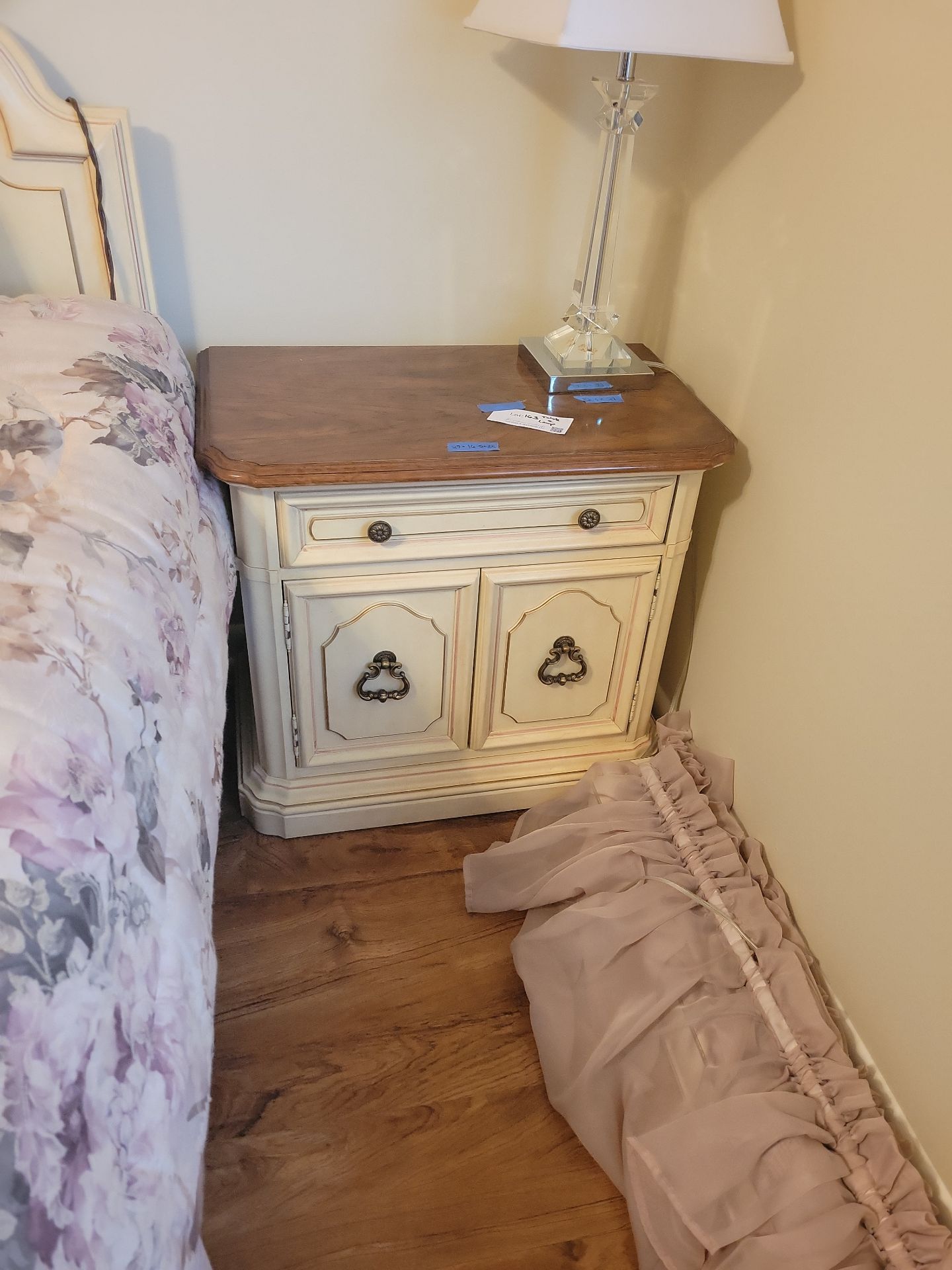 Nightstand and Table Lamp - image 4 of 8