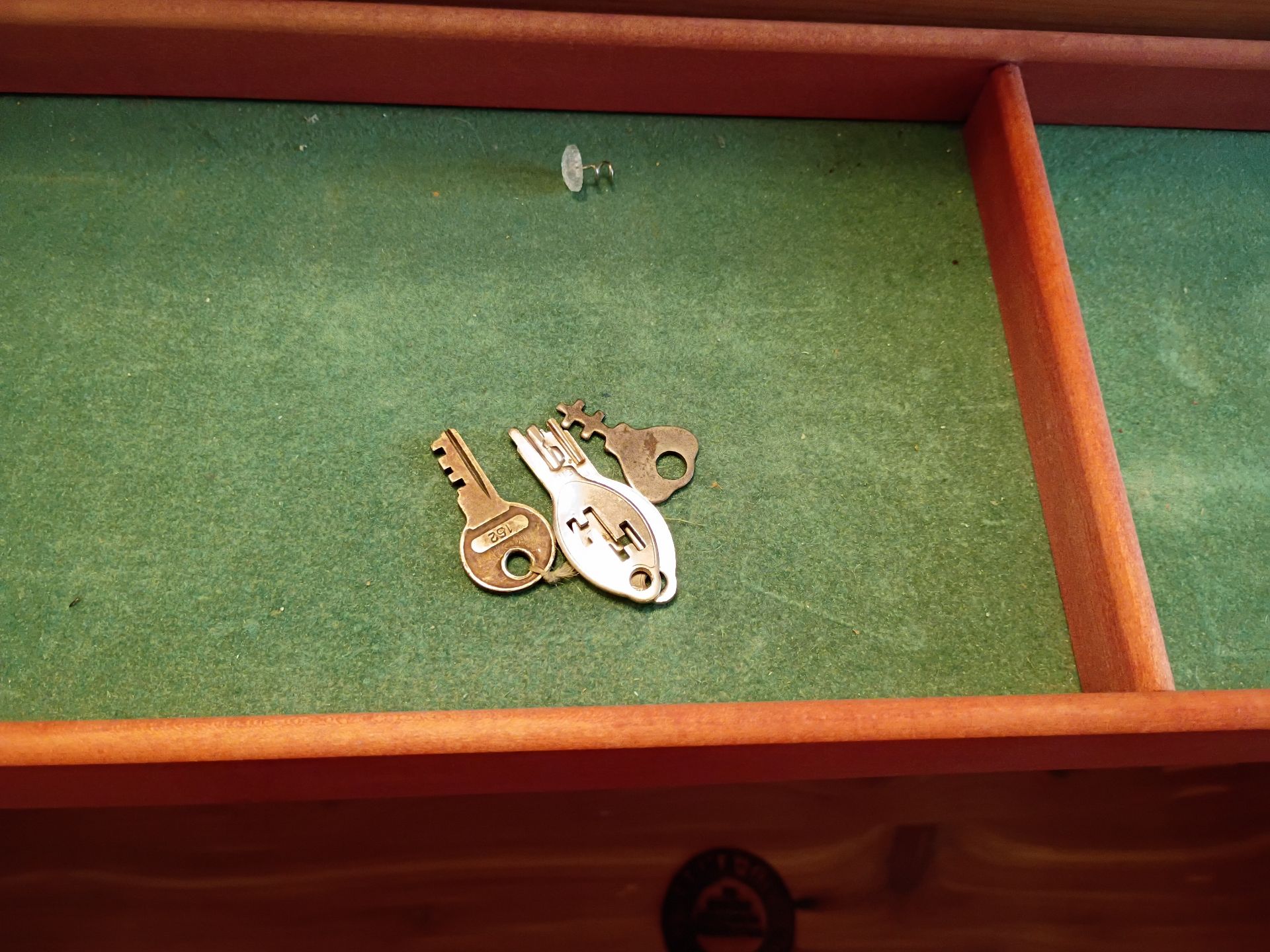 Lane Cedar Chest  - image 6 of 9