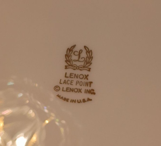Set of Lenox Lace Point Dinner Plates - image 3 of 3