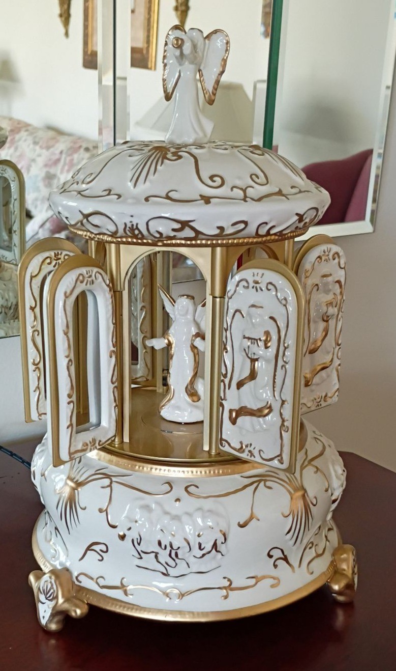 Mr. Christmas Angel Carousel Musical Decoration - image 4 of 5