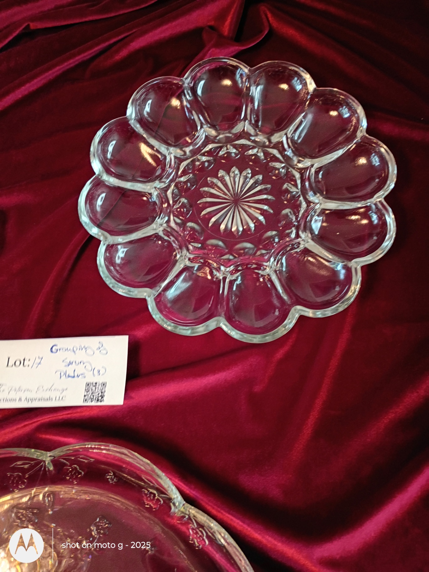 Set of Three Clear Glass Serving Platters - image 3 of 4