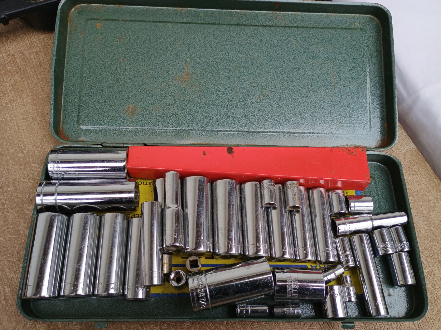 Assorted socket sets and hand tools - image 2 of 4