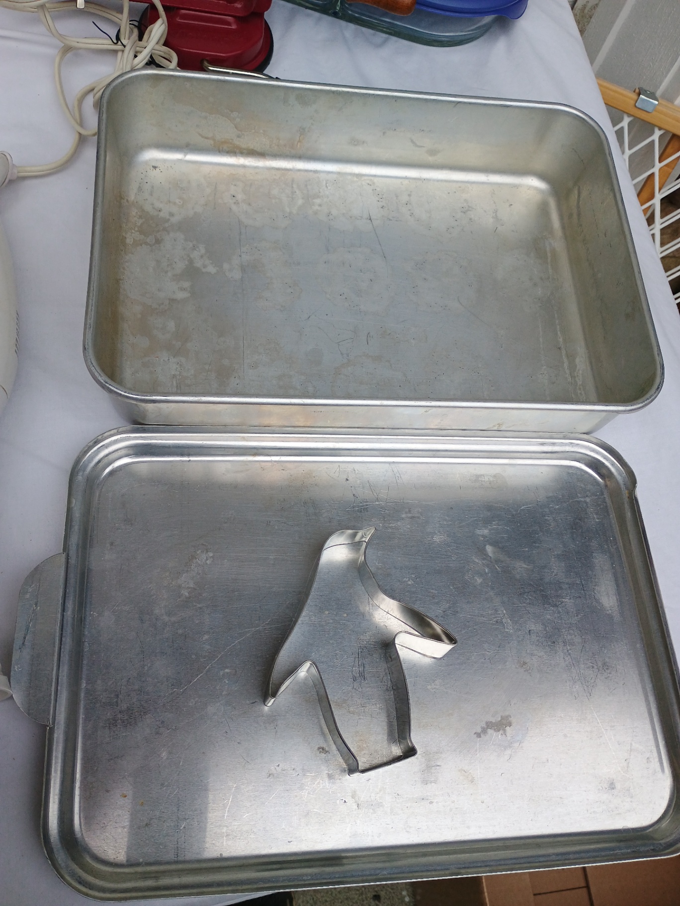 Kitchen supplies, pans, immersion blender  - image 2 of 7