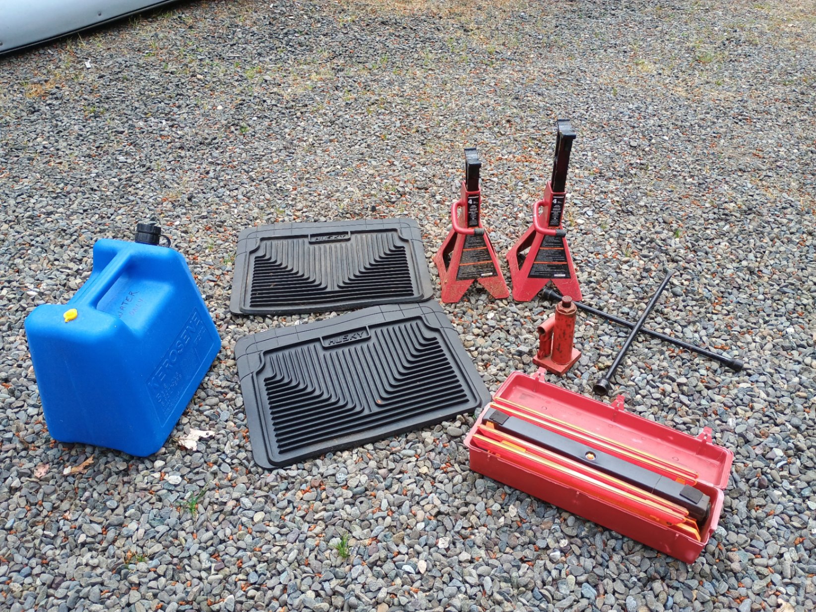 Auto accessories, tools - image 1 of 5