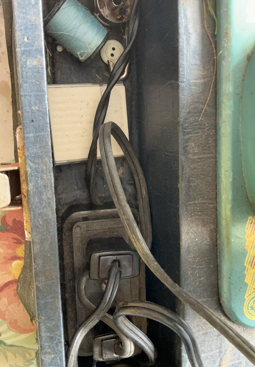 Vintage Premier 100 Deluxe Sewing Machine with Motor in Case - image 5 of 8