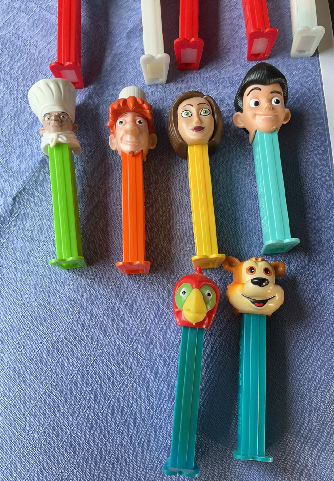 Assorted PEZ Dispensers Collection - image 3 of 7
