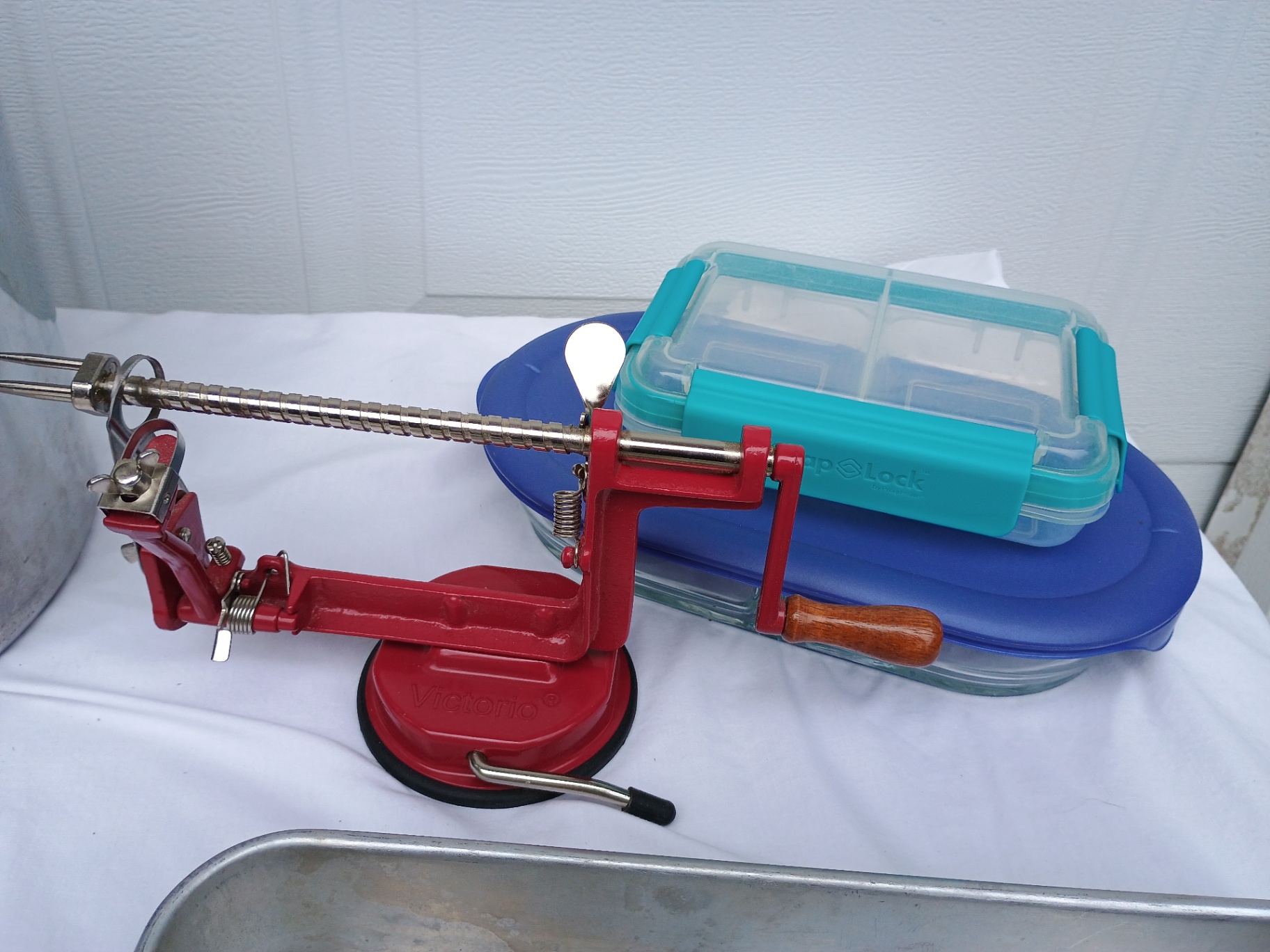 Kitchen supplies, pans, immersion blender  - image 3 of 7