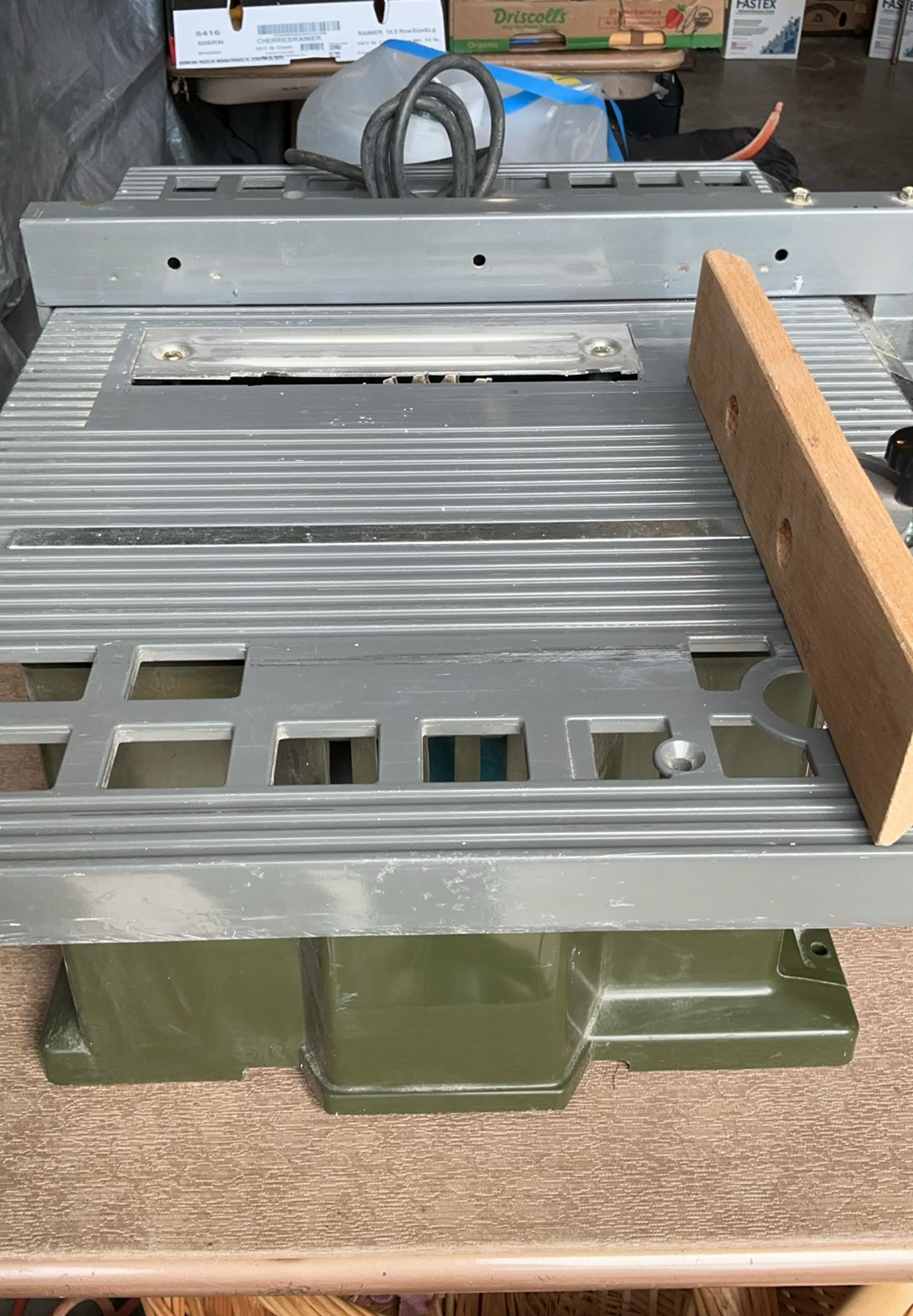 Makita Table Saw - image 3 of 4