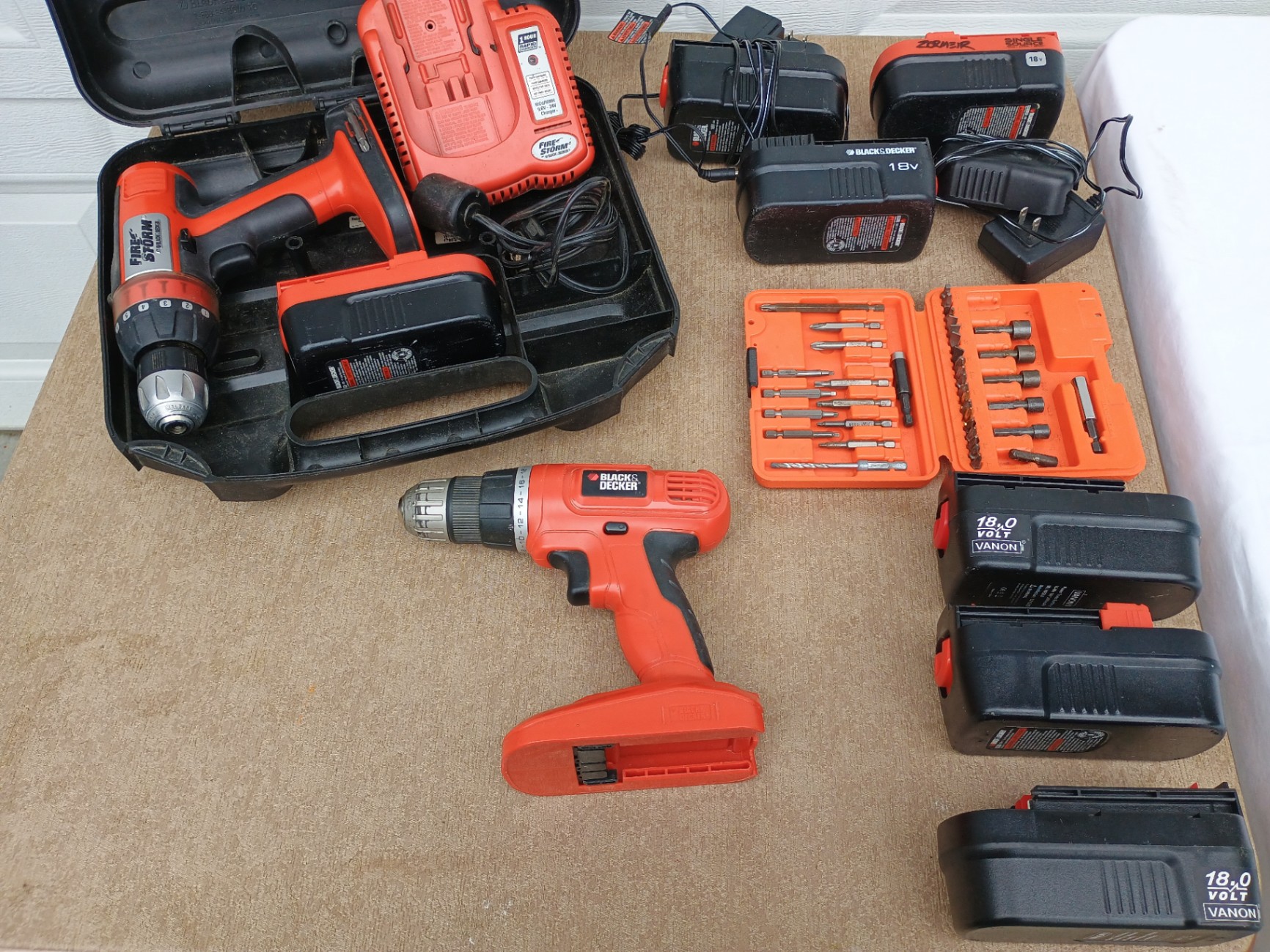 2 18v black and decker drills - image 5 of 8