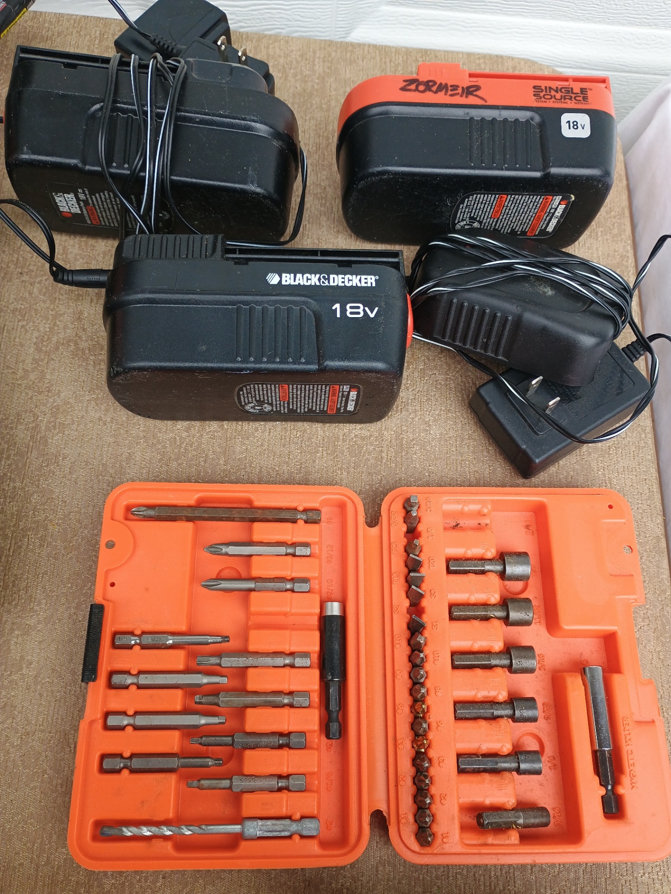 2 18v black and decker drills - image 8 of 8