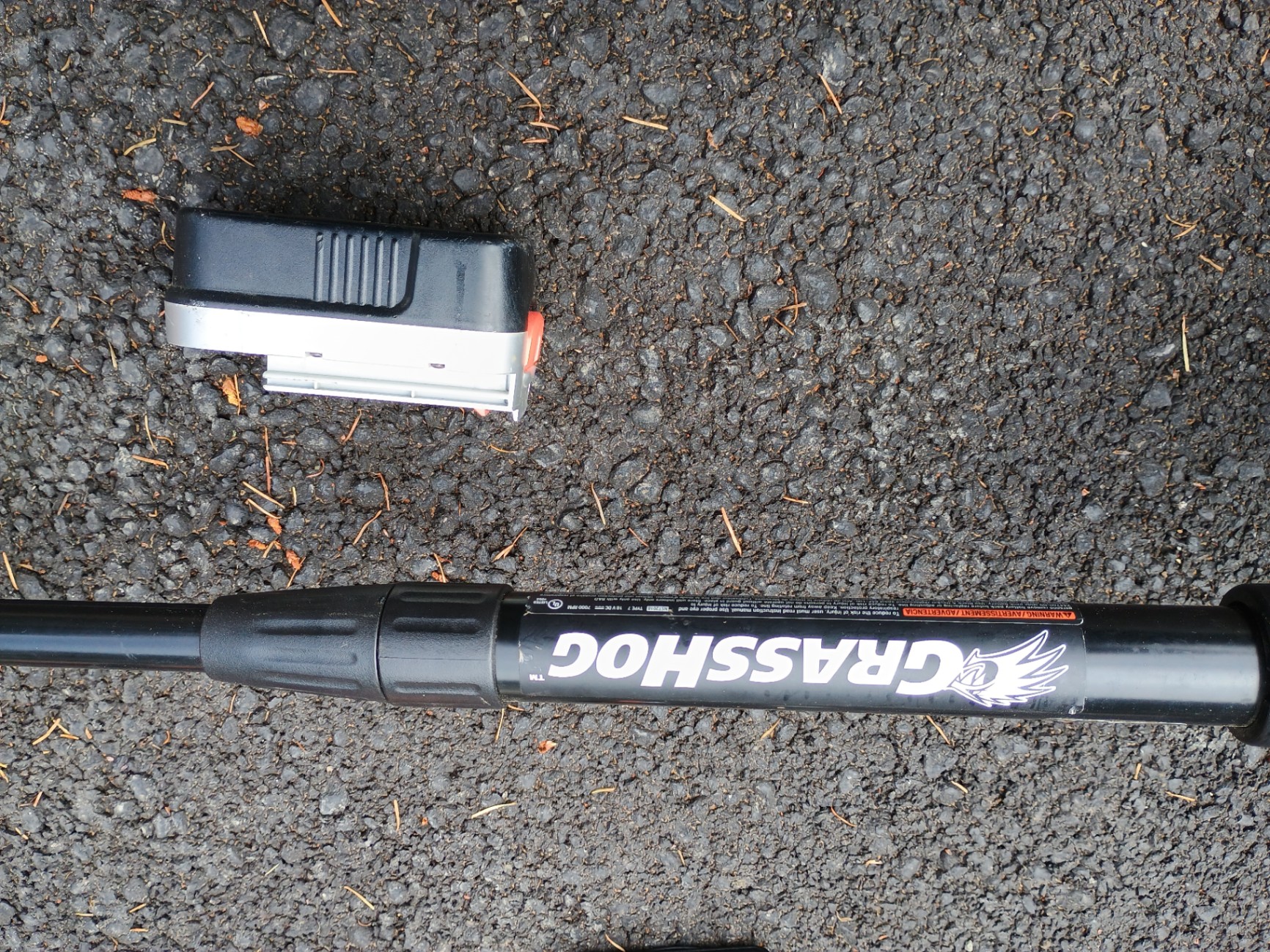 2 black and decker weed eaters - image 7 of 7