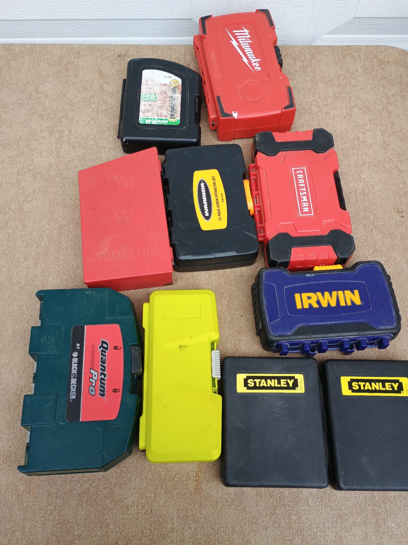 Assorted drill bit sets and drill accessories - image 6 of 6