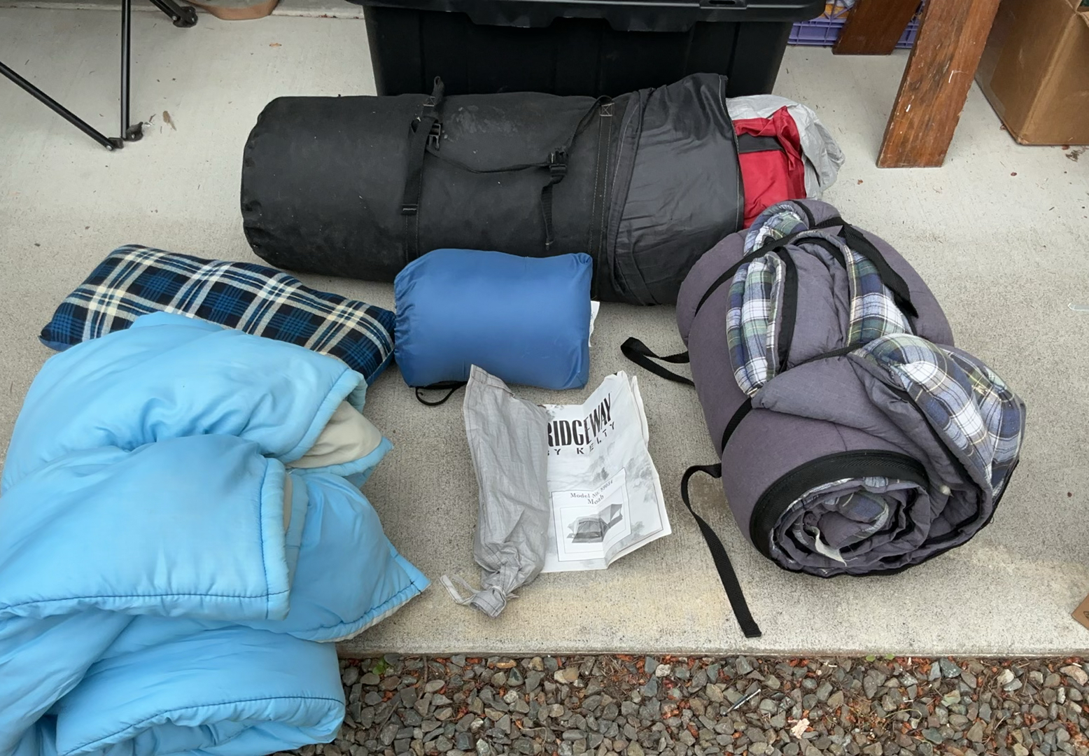 Camping gear with Ridgeway Moab tent and sleeping bags - image 1 of 8