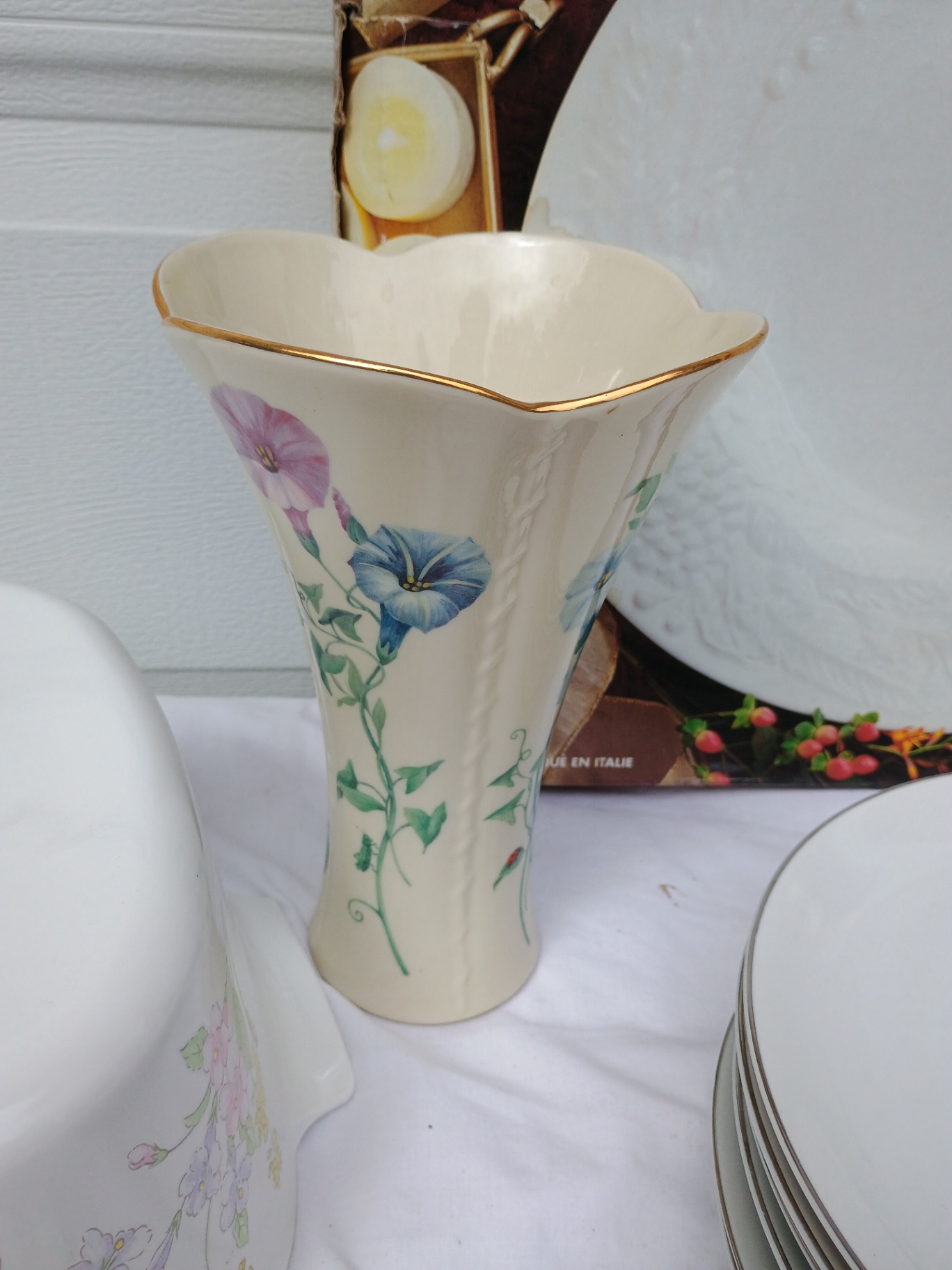 Assorted porcelain dinnerware with floral patterns and serving pieces - image 9 of 12