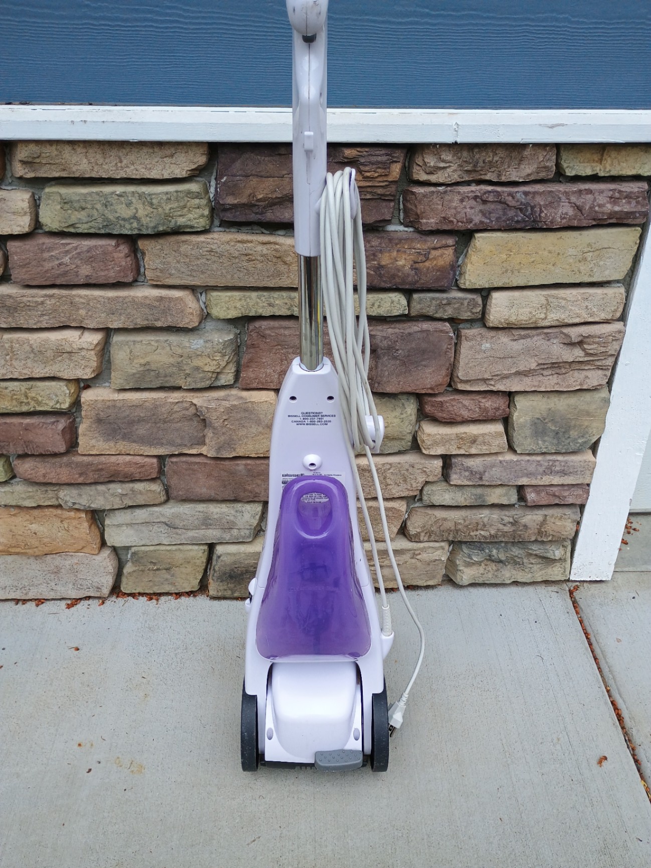 Bissell quick steamer - image 2 of 3