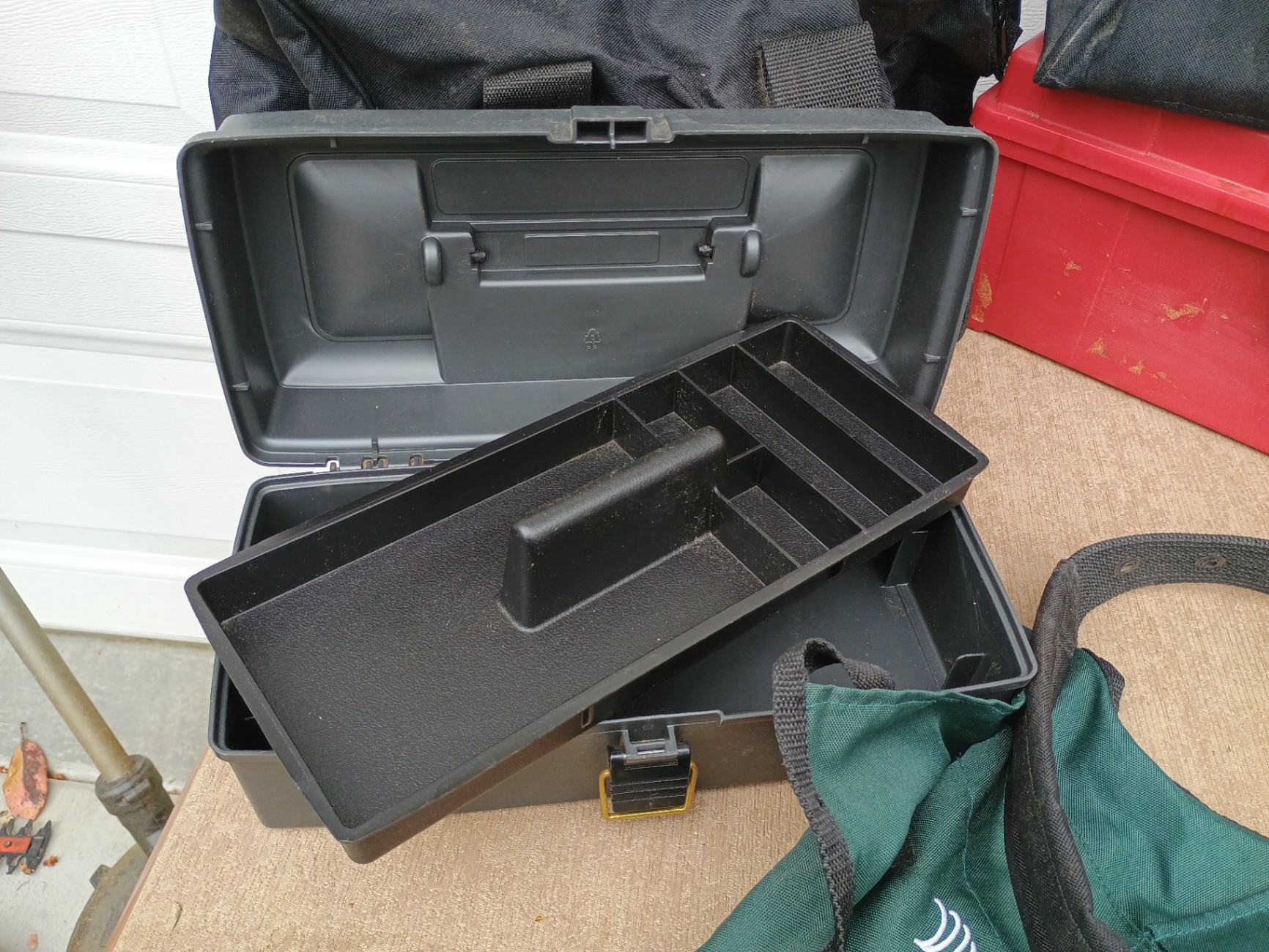 Tool boxes, bags, and accessories - image 5 of 7