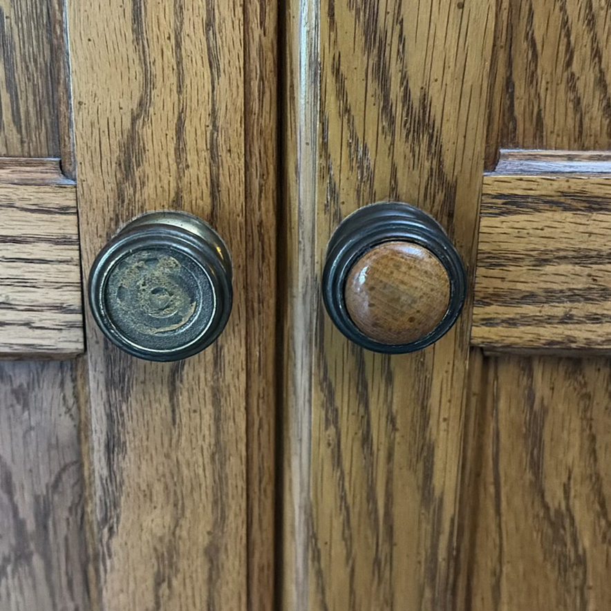 Bedroom set, 2 nightstands, 1 wardrobe, 1 dresser, 1 triple dresser with mirror - image 15 of 29