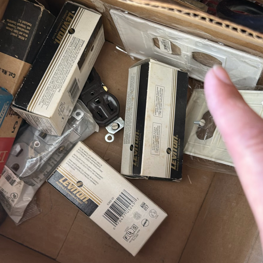 Electrical Outlets, Switches, Extension Cords, and Wiring Supplies - image 3 of 8