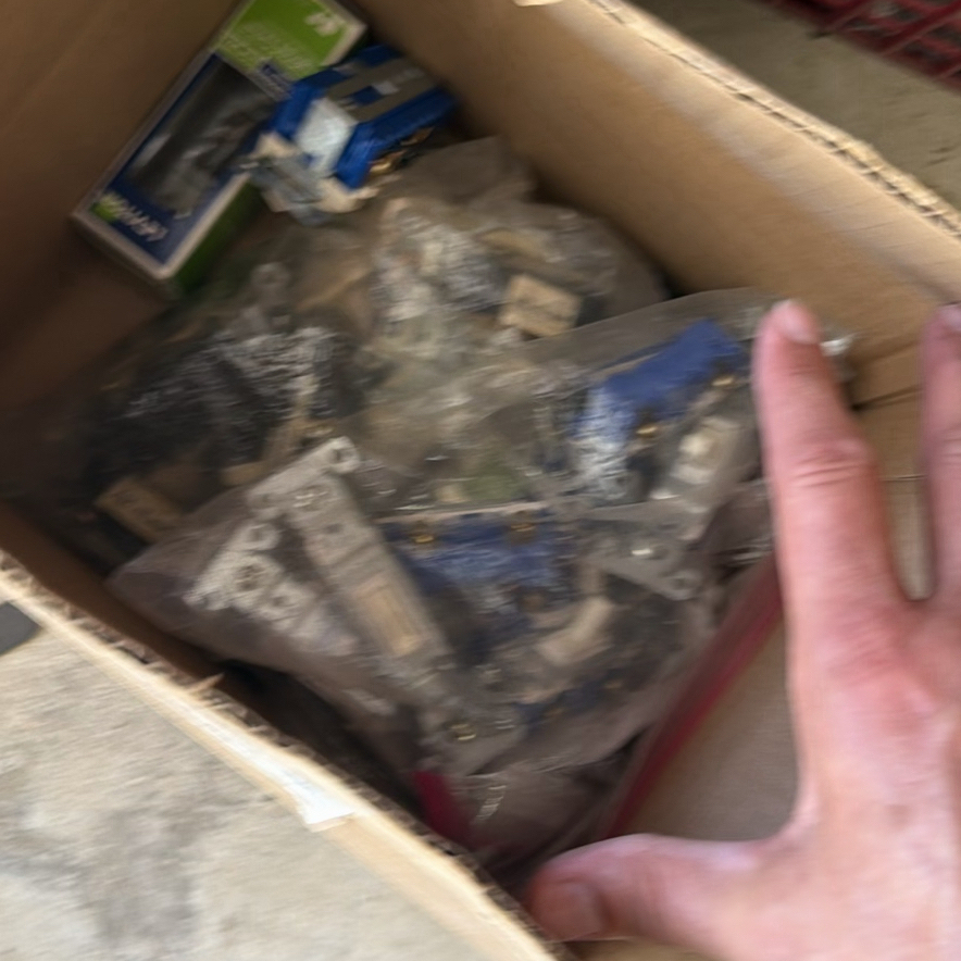 Electrical Outlets, Switches, Extension Cords, and Wiring Supplies - image 5 of 8