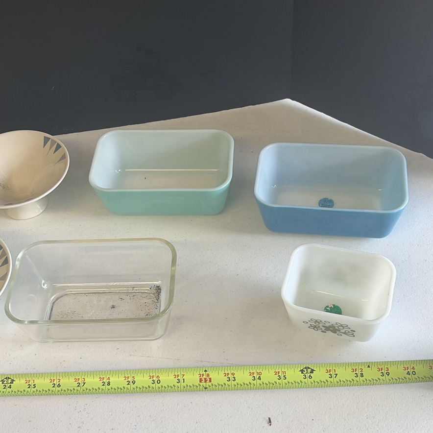 Set of Ceramic Bowls and Glass Baking Dishes - image 5 of 6