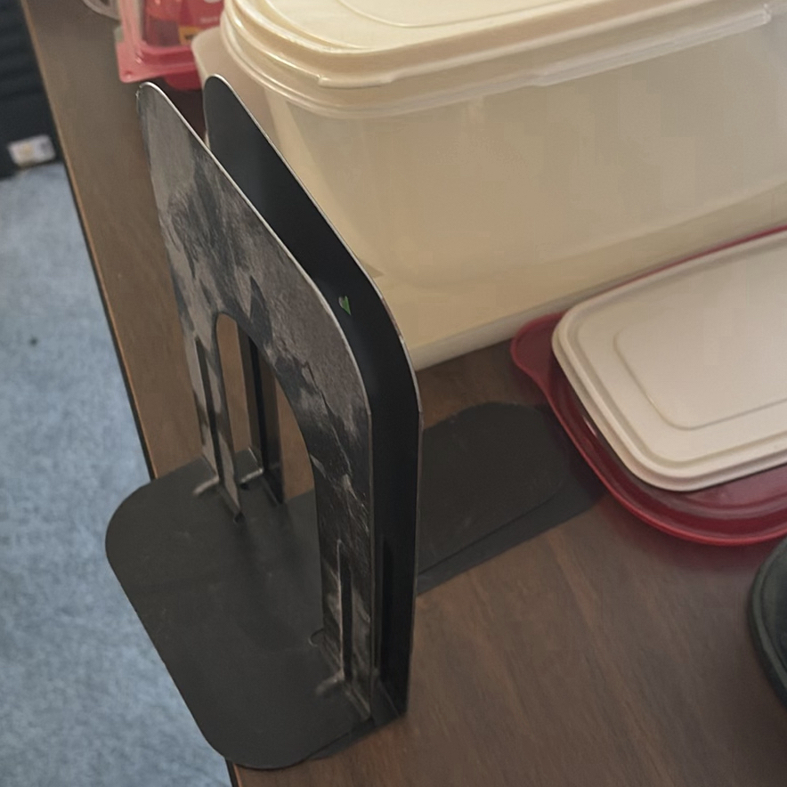 Assorted Kitchenware and Small Kitchen Appliances - image 18 of 22