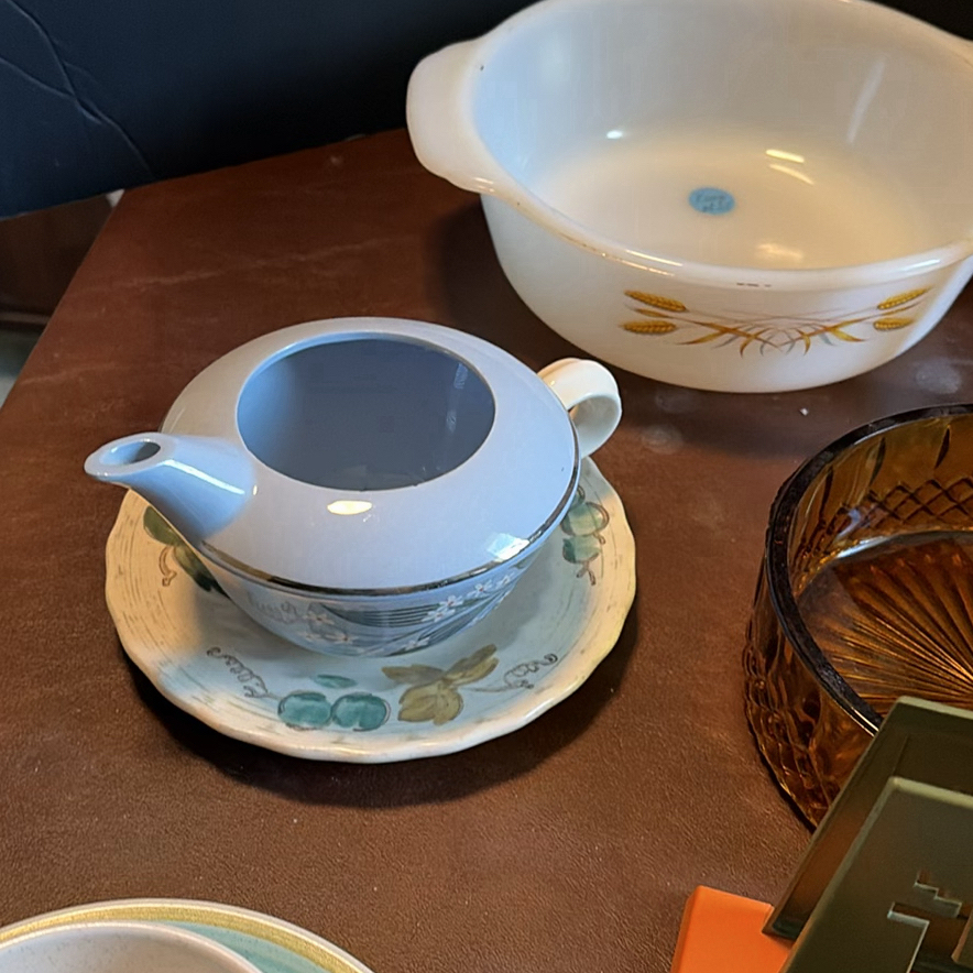 Assorted Vintage Dishware and Kitchen Items - image 5 of 13