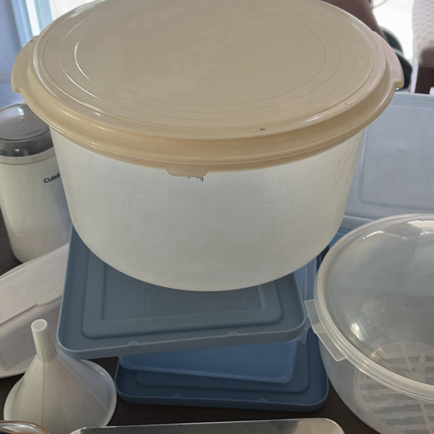 Assorted Kitchenware and Small Kitchen Appliances - image 10 of 22