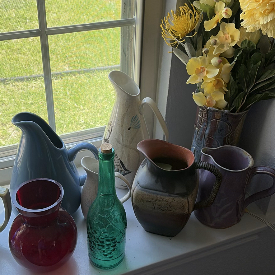 Collection of Decorative Glassware, Vases, and Ceramic Containers - image 7 of 10